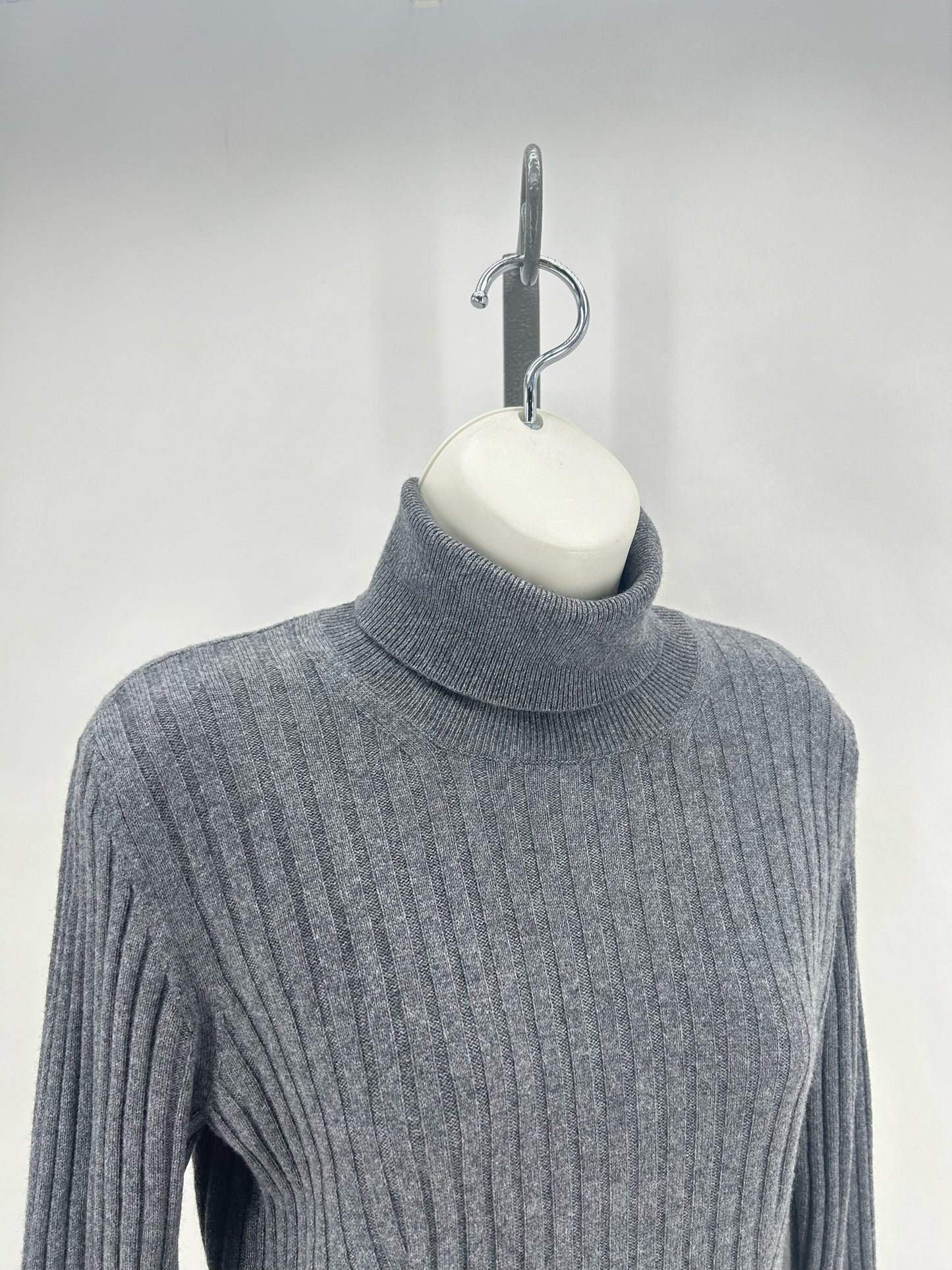 Size S LAFAYETTE 148 Sweater