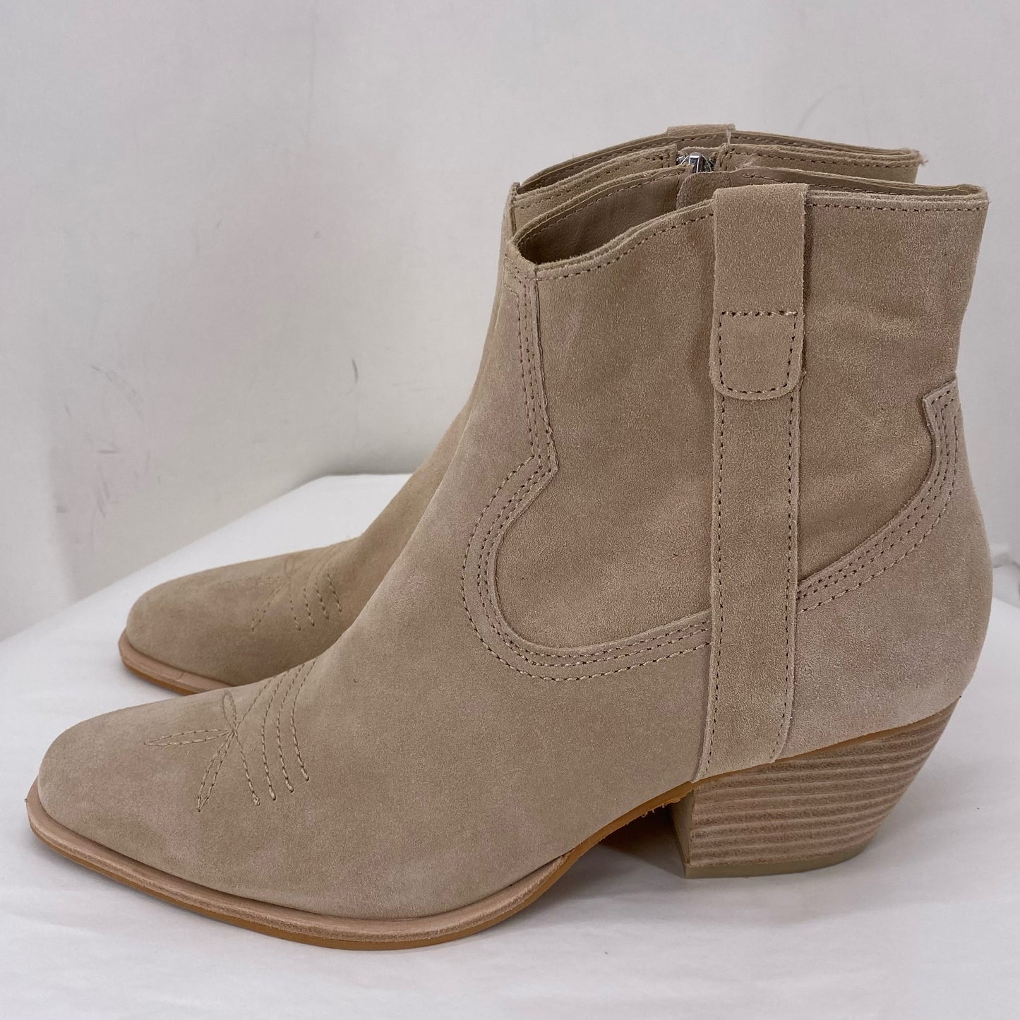 LT TAN W Shoe Size 9.5 DOLCE VITA Boots