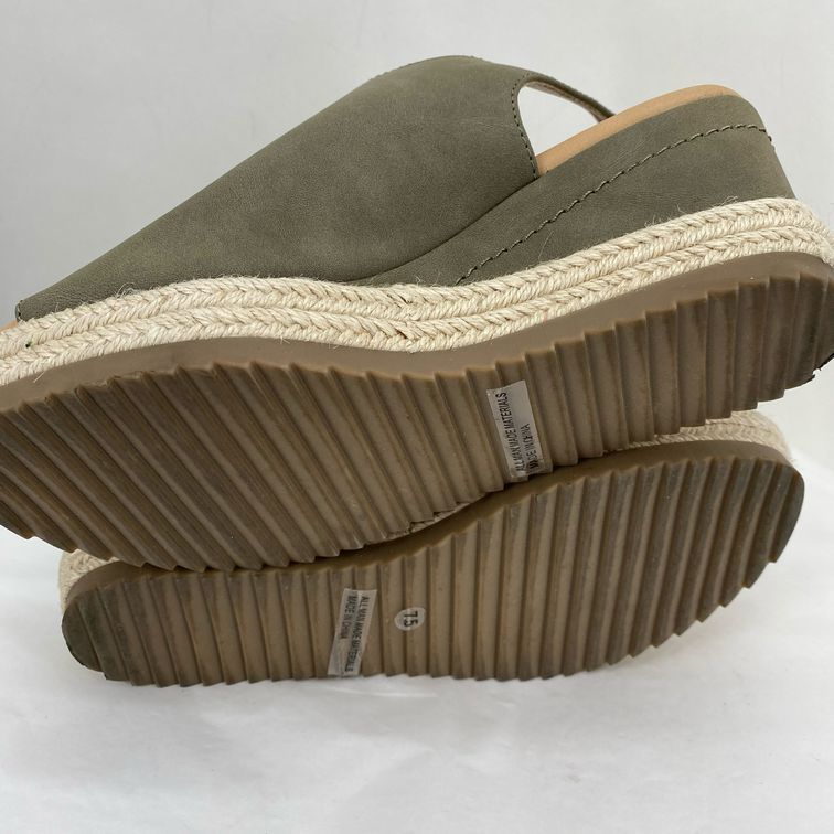 Green W Shoe Size 7.5 DOLCE VITA Wedge