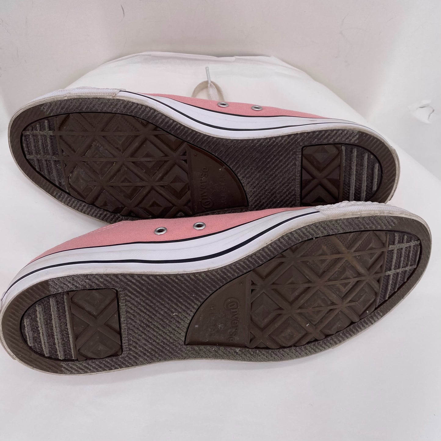 Pink W Shoe Size 11 CONVERSE Sneakers