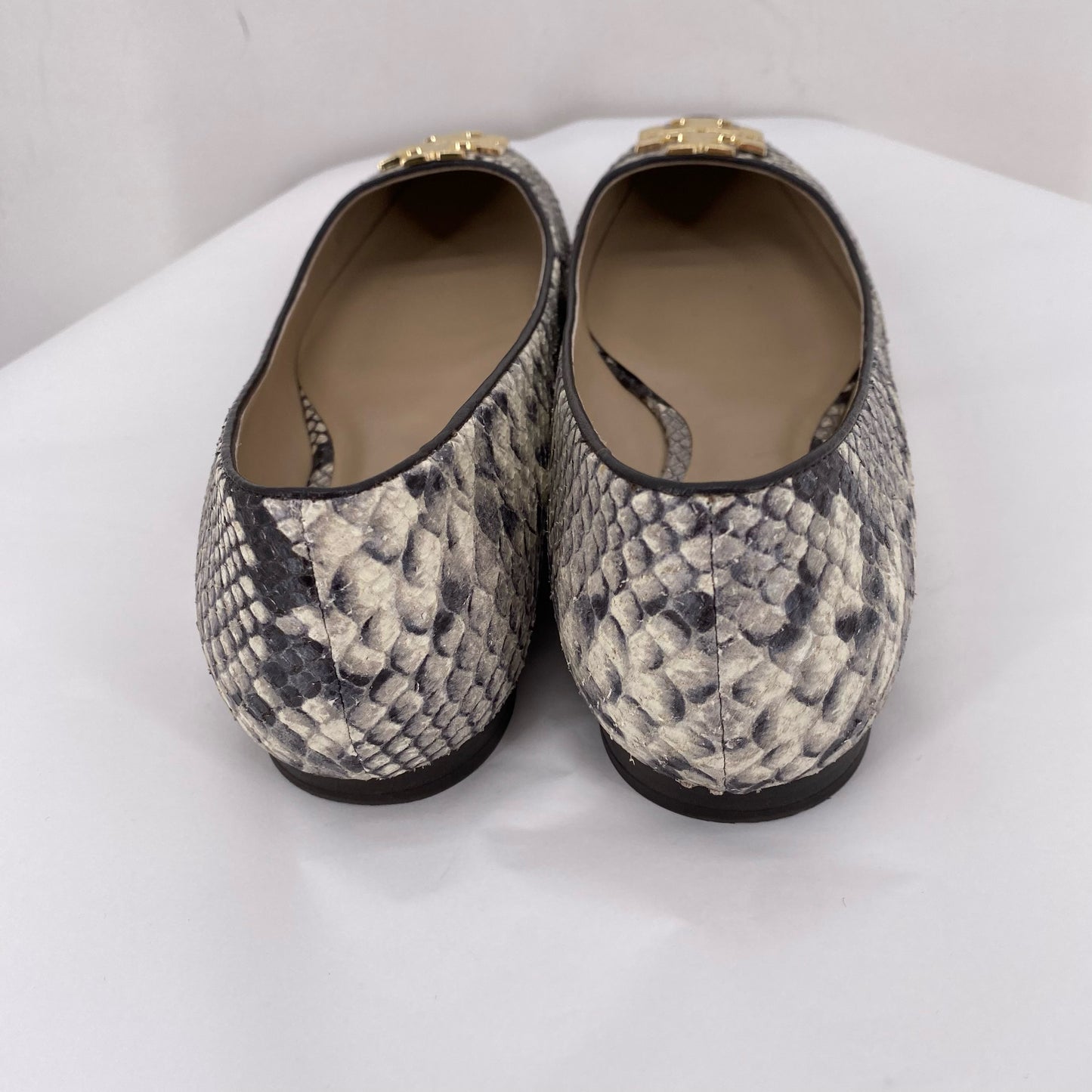 BLACK/WHITE W Shoe Size 9 TORY BURCH Flats