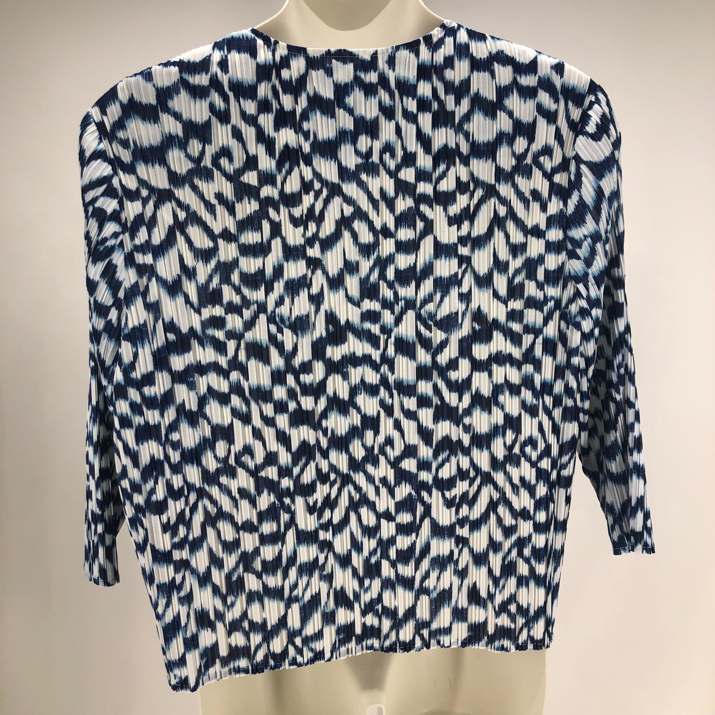 Size 4 CHICO'S Cardigan