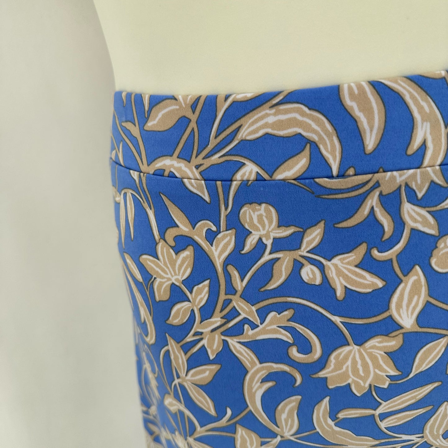 Size 2X SUSAN GRAVER FLOWERS Skirt