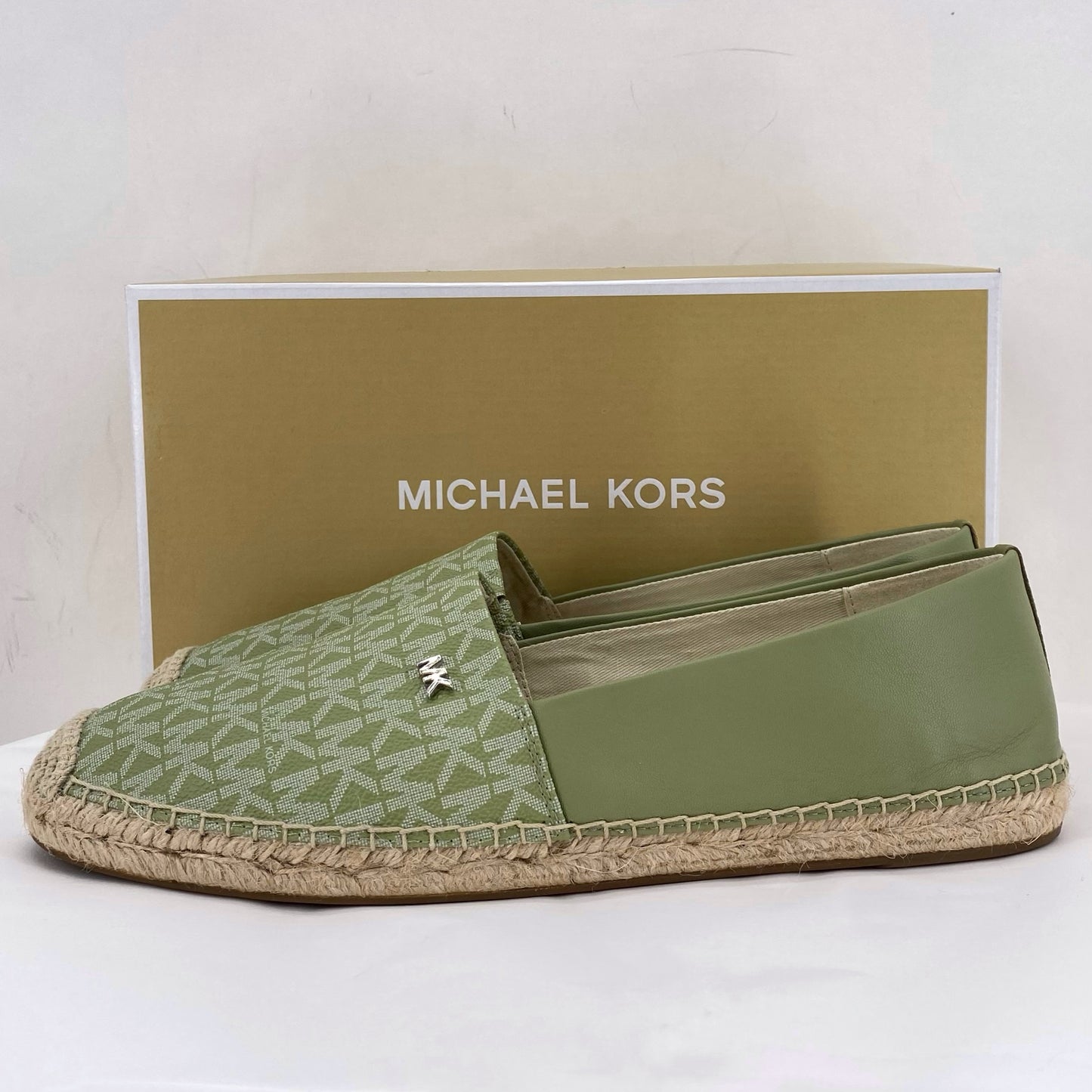 Sage. W Shoe Size 10 MICHAEL KORS Flats