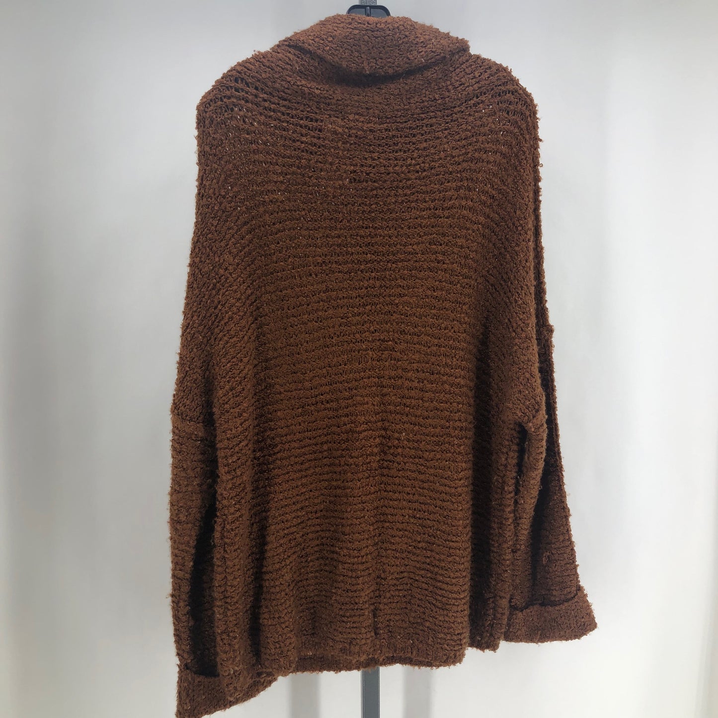 Size M/L BLUIVY Sweater
