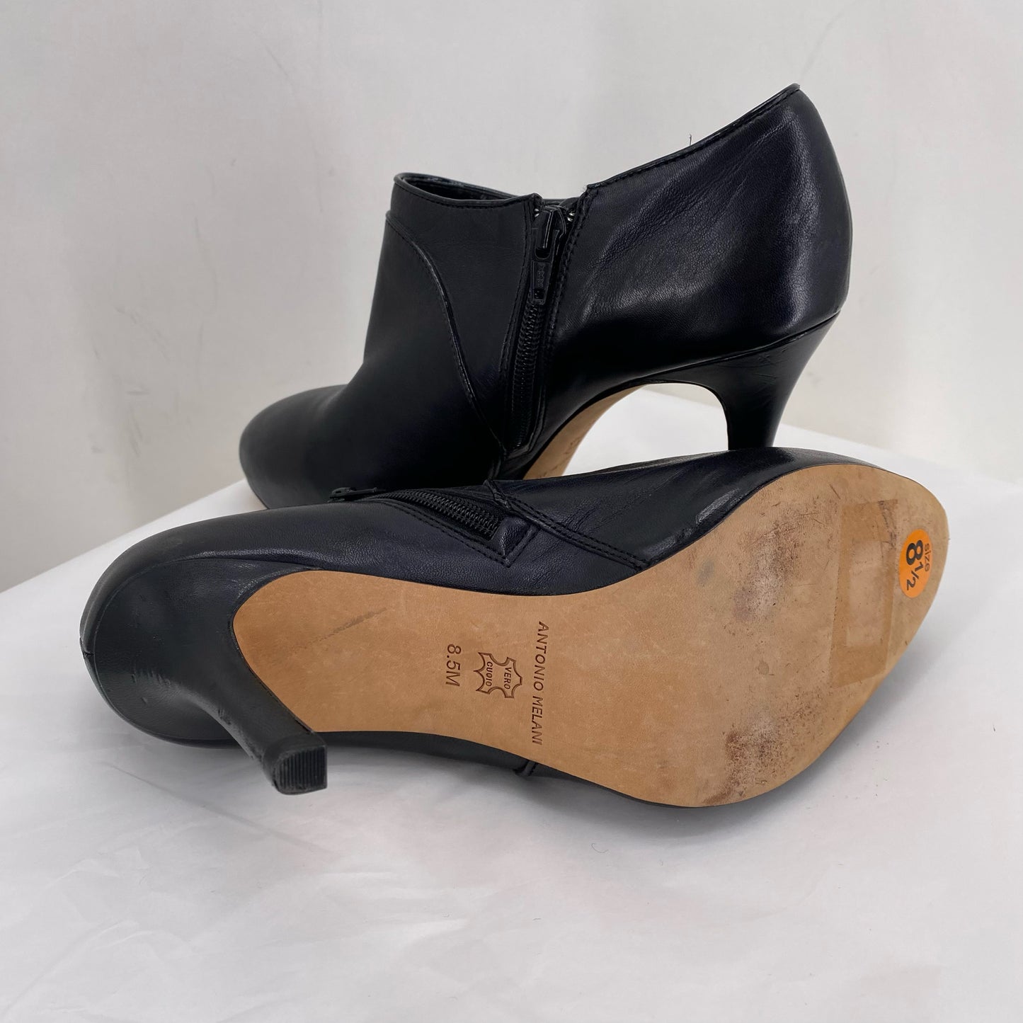 Black W Shoe Size 8.5 ANTONIO MELANI shooties/booties