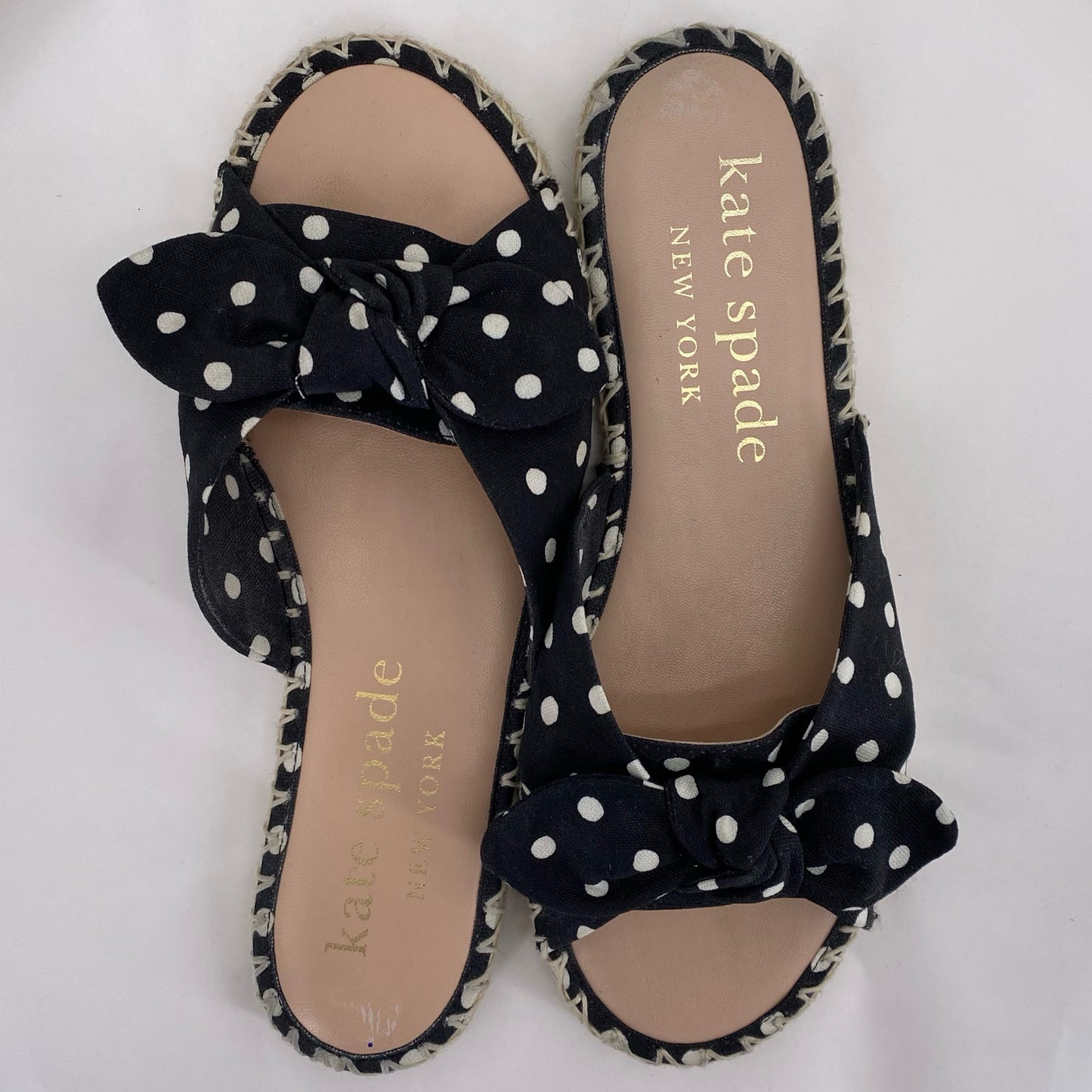 BLACK/WHITE W Shoe Size 9 KATE SPADE Sandals