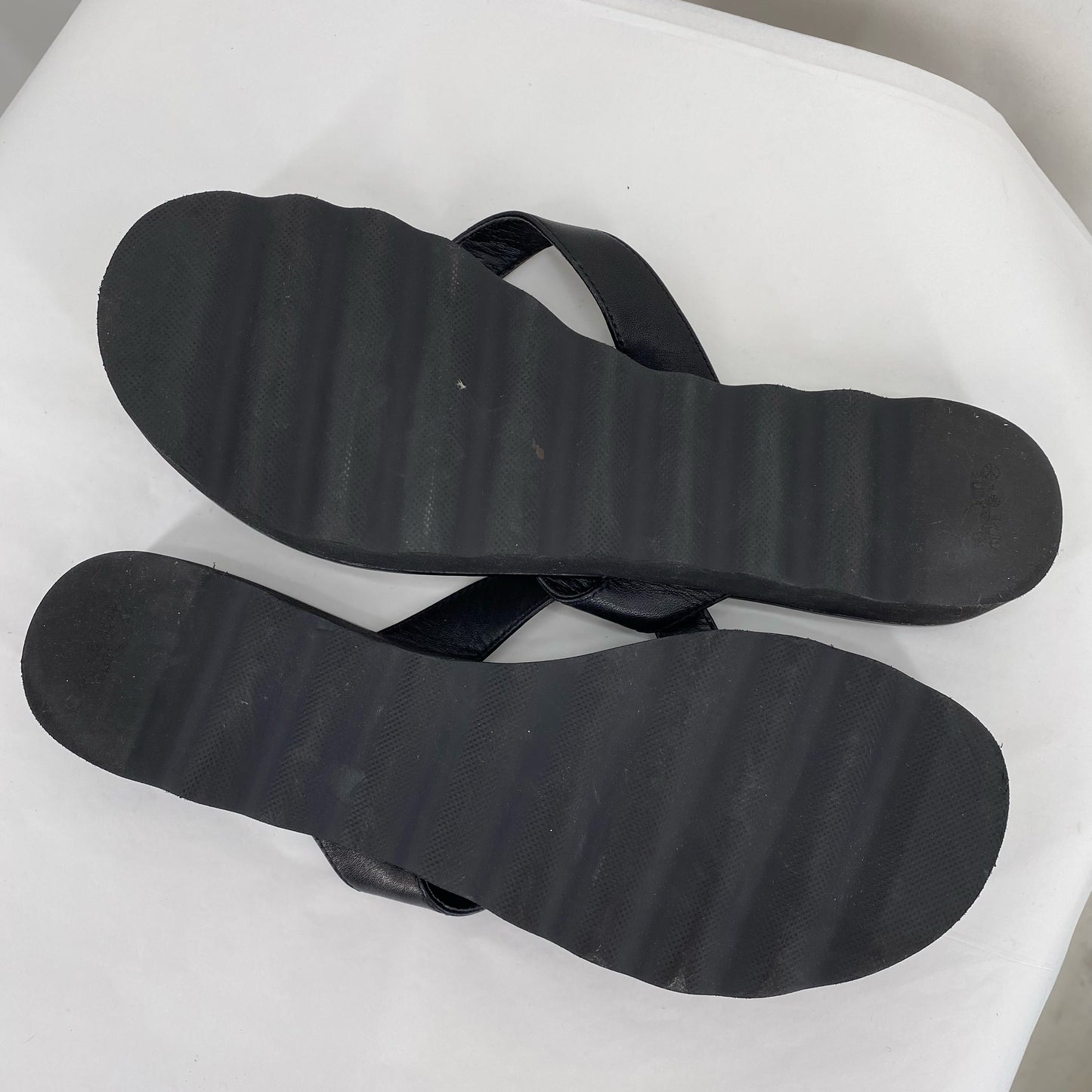 Black W Shoe Size 9 COACH Sandals