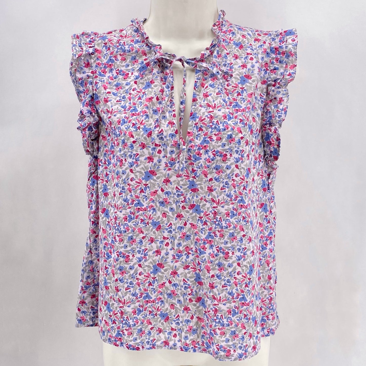 Size M BB DAKOTA Floral Shirt