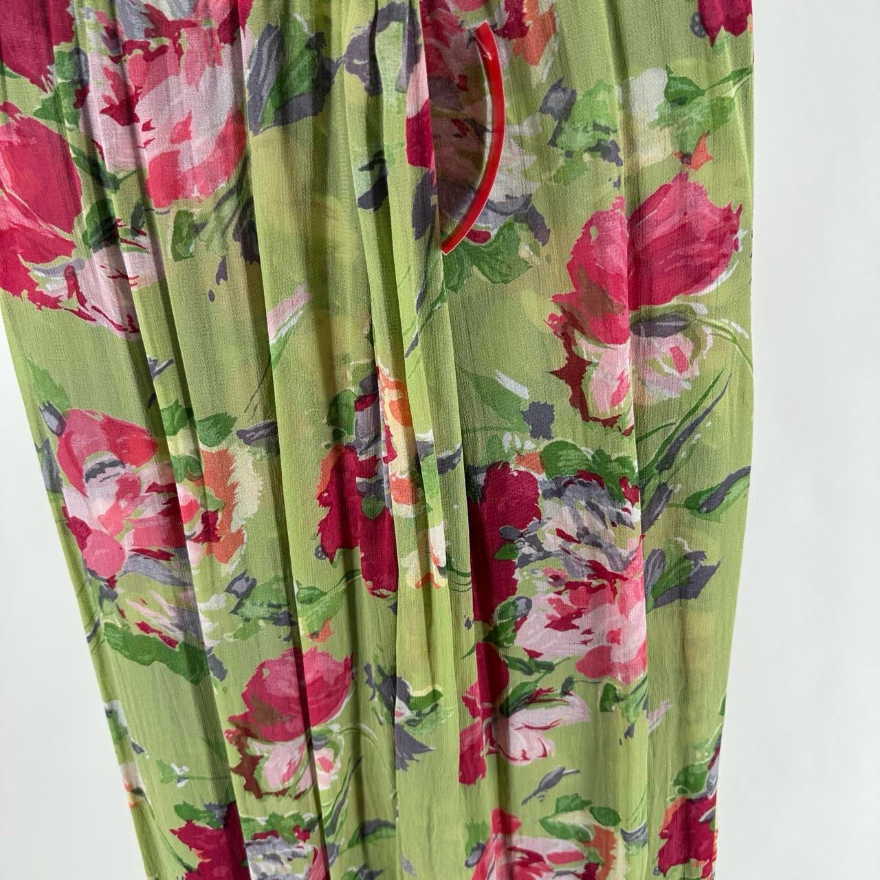 Size S SARAH ARIZONA Floral Rayon Skirt