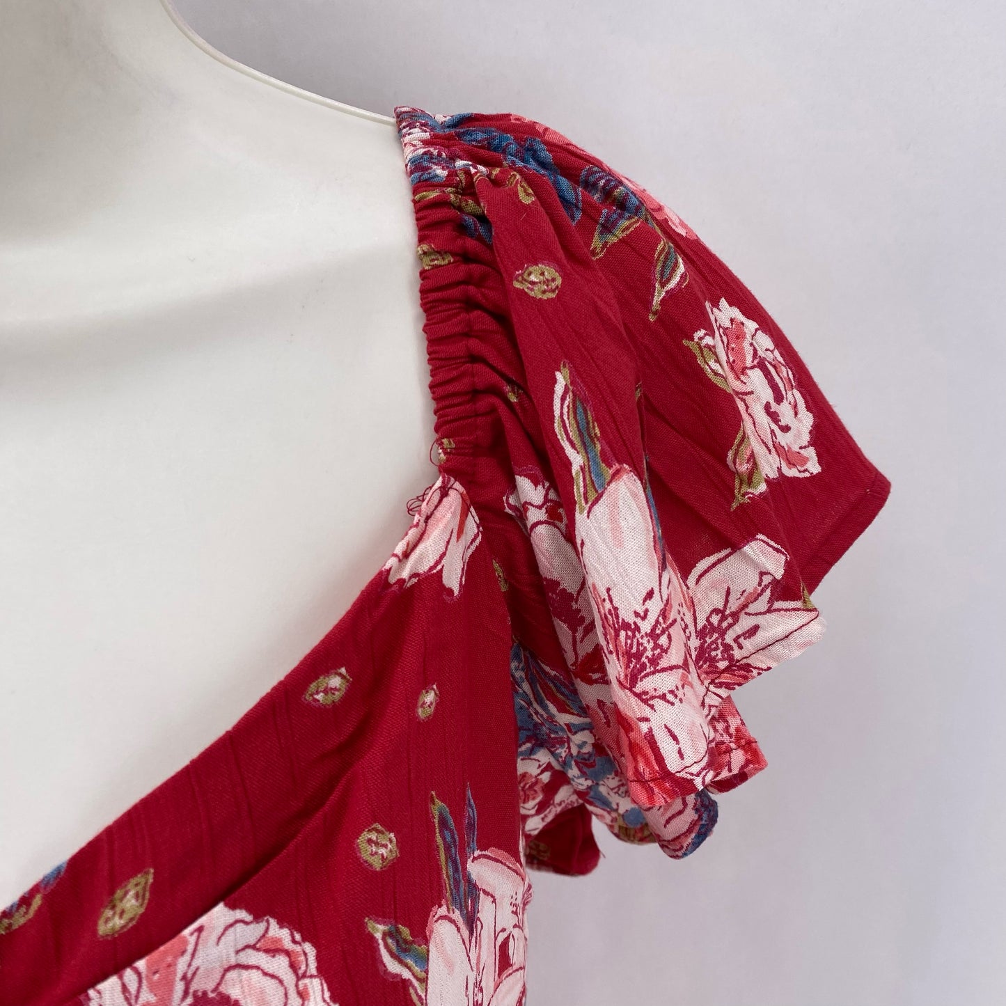 Size M ANGIE Floral Shirt