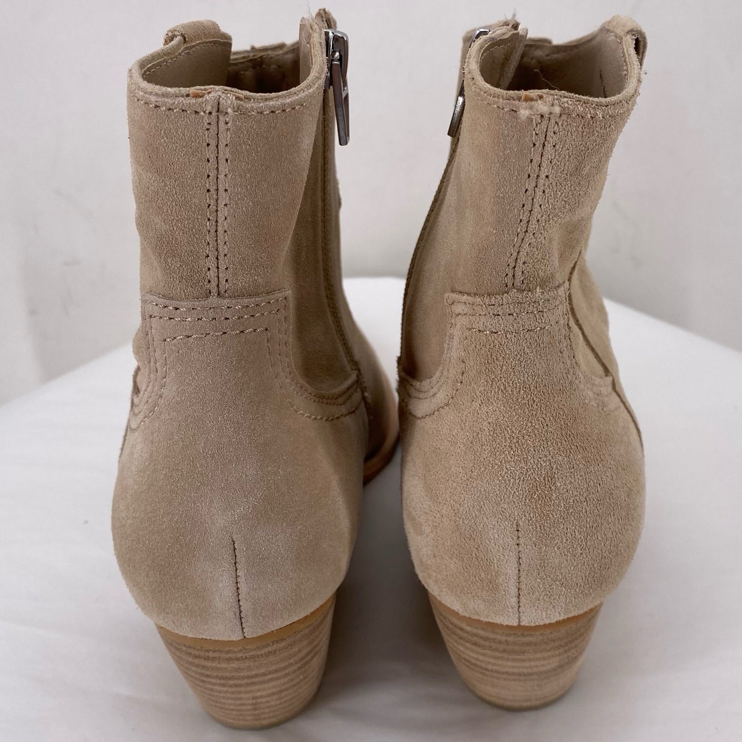 LT TAN W Shoe Size 9.5 DOLCE VITA Boots