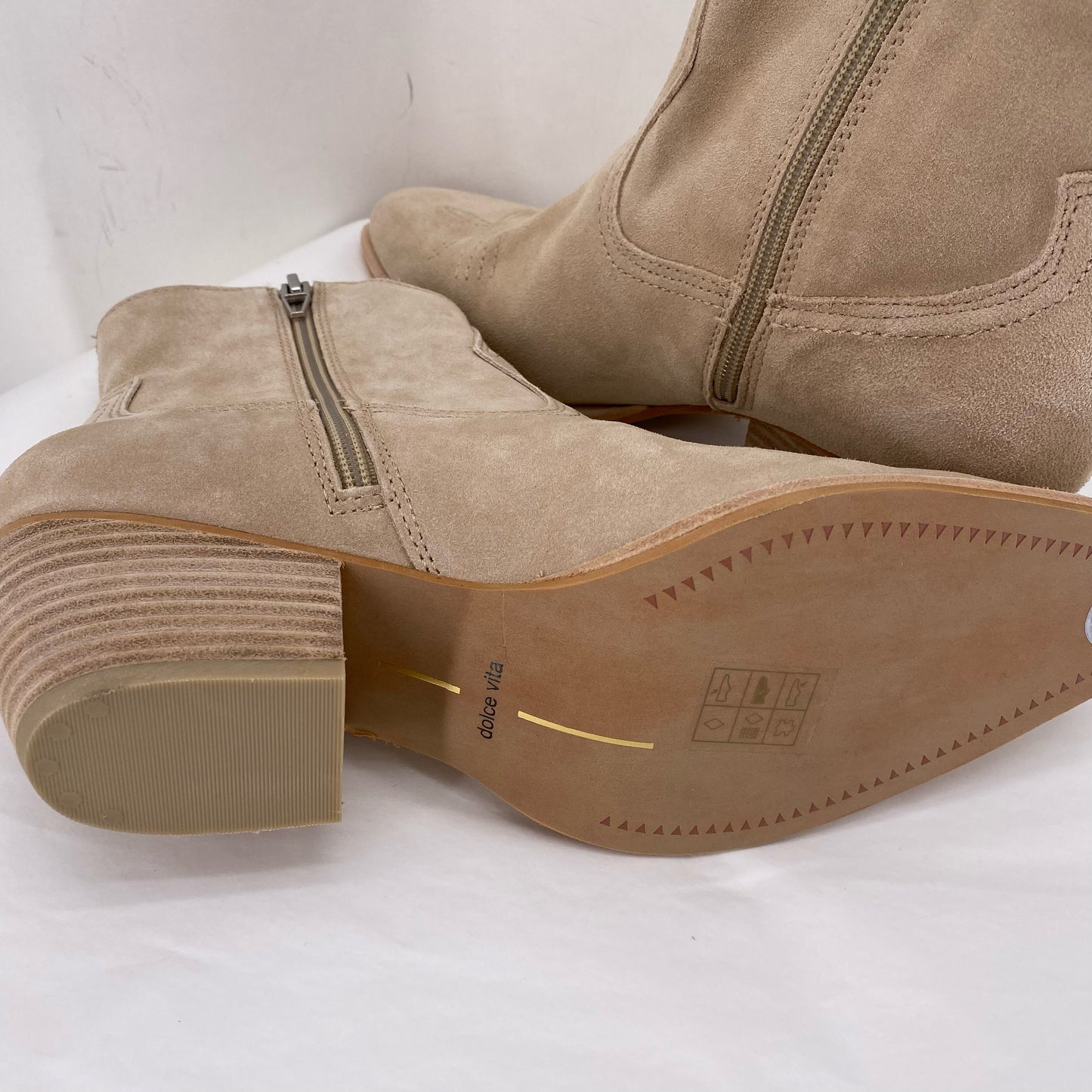 LT TAN W Shoe Size 9.5 DOLCE VITA Boots