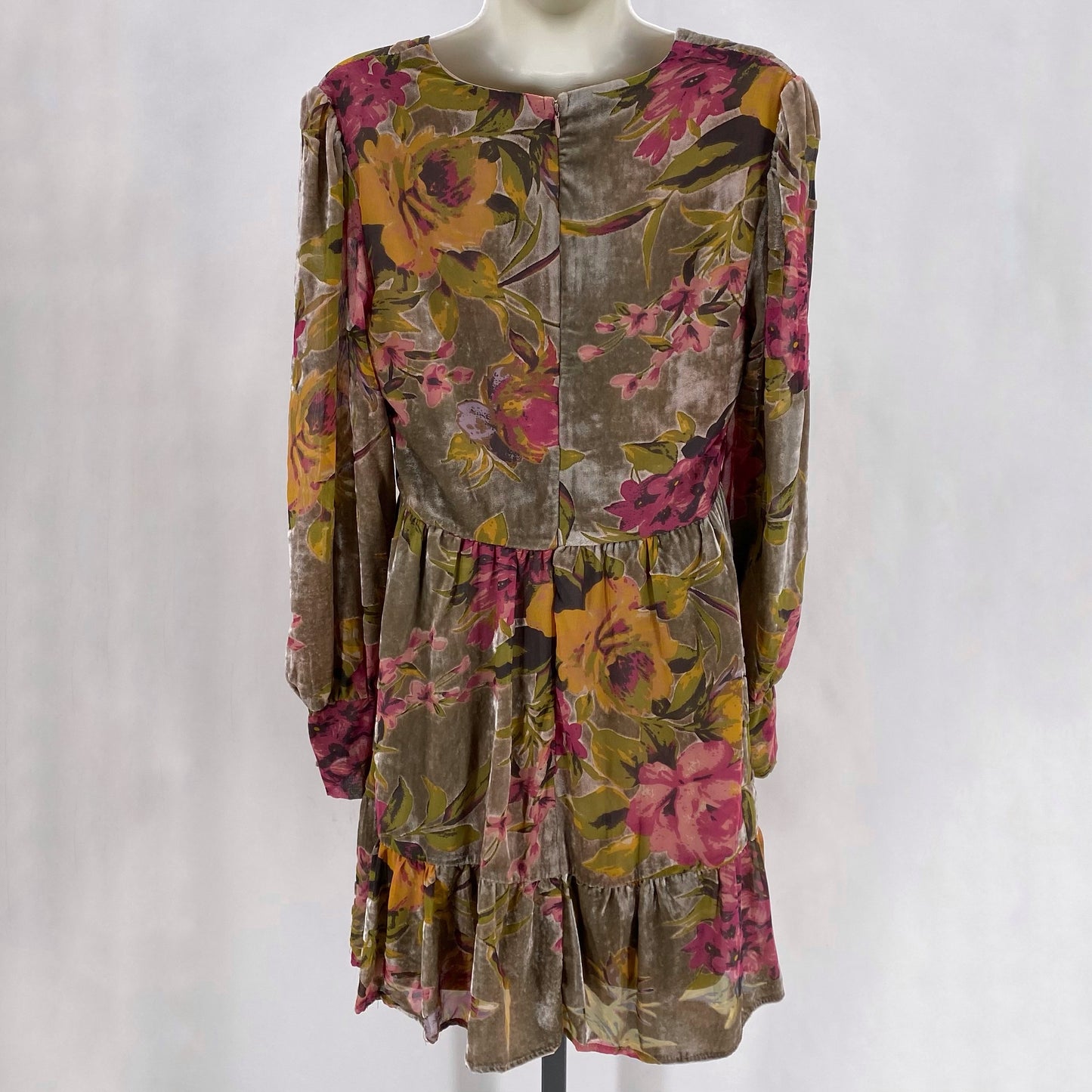 Size S FATE FLOWERS Dress