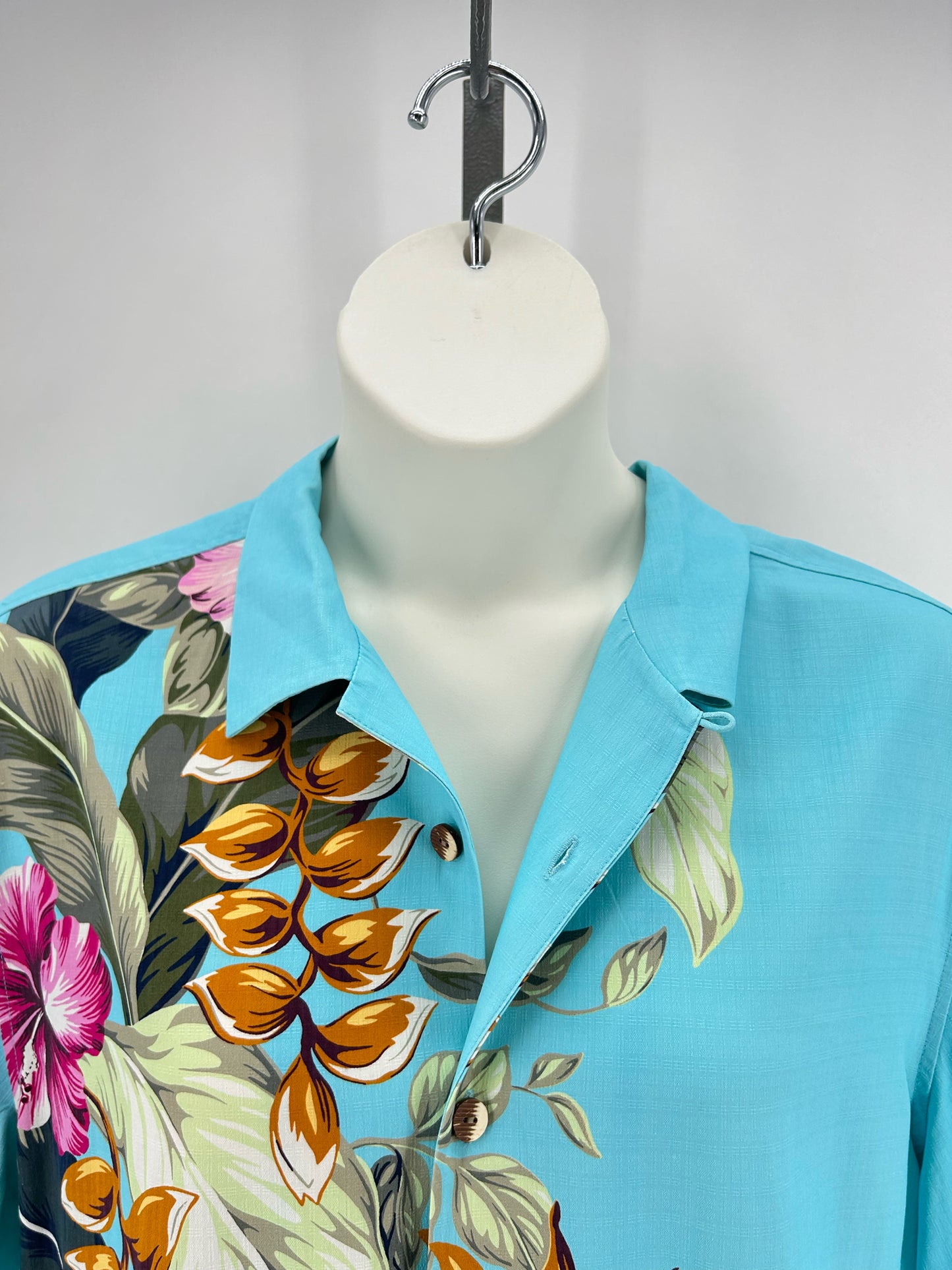 AQUA Size L TOMMY BAHAMA Men's Apparel