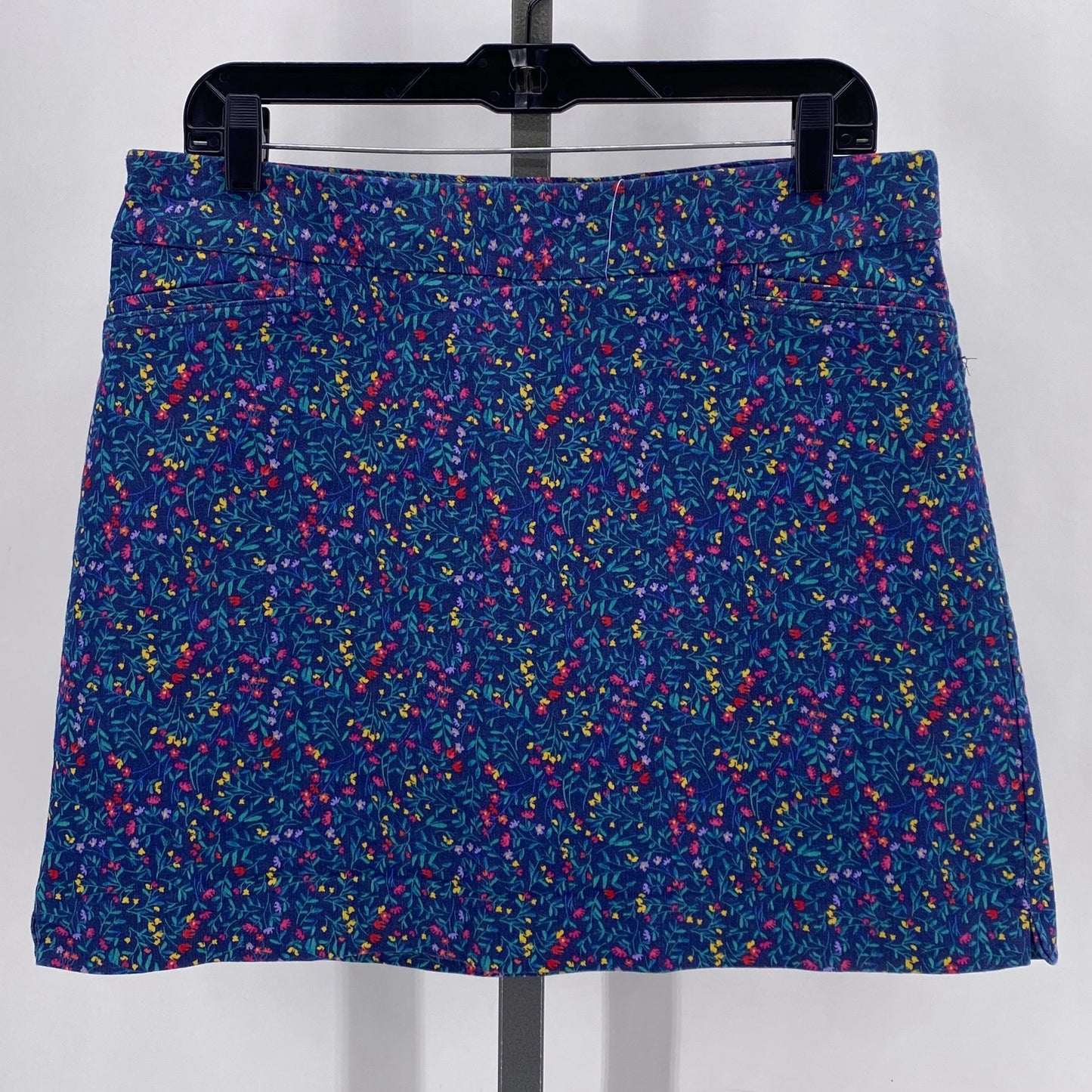 Size 12 CROFT & BARROW FLOWERS Skirt