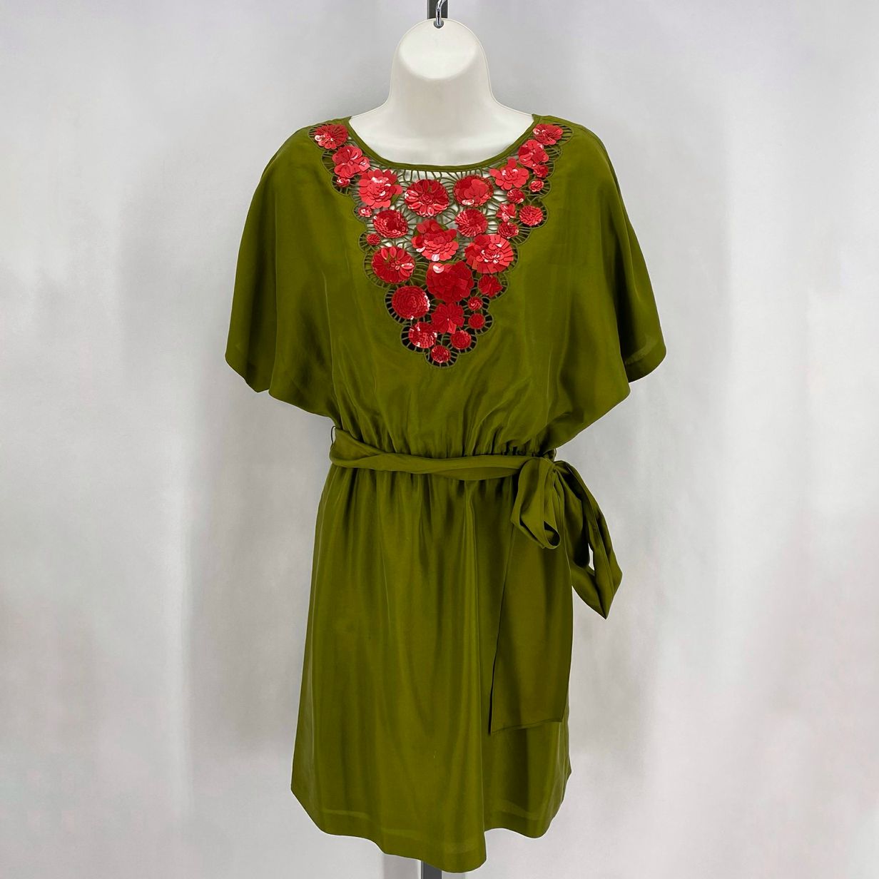 Trina turk dress outlets size 2