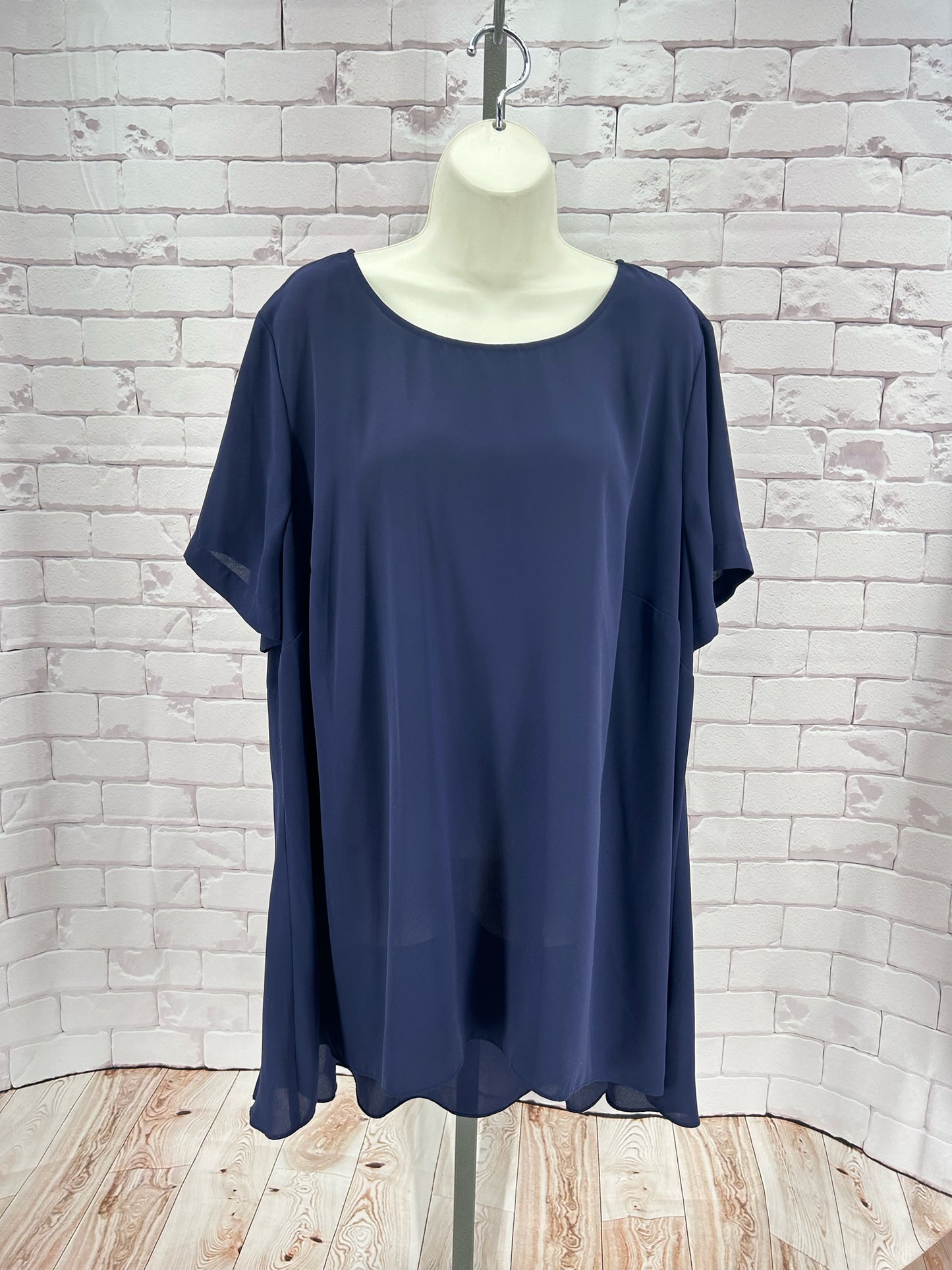 Size 3X VINCE CAMUTO Shirt