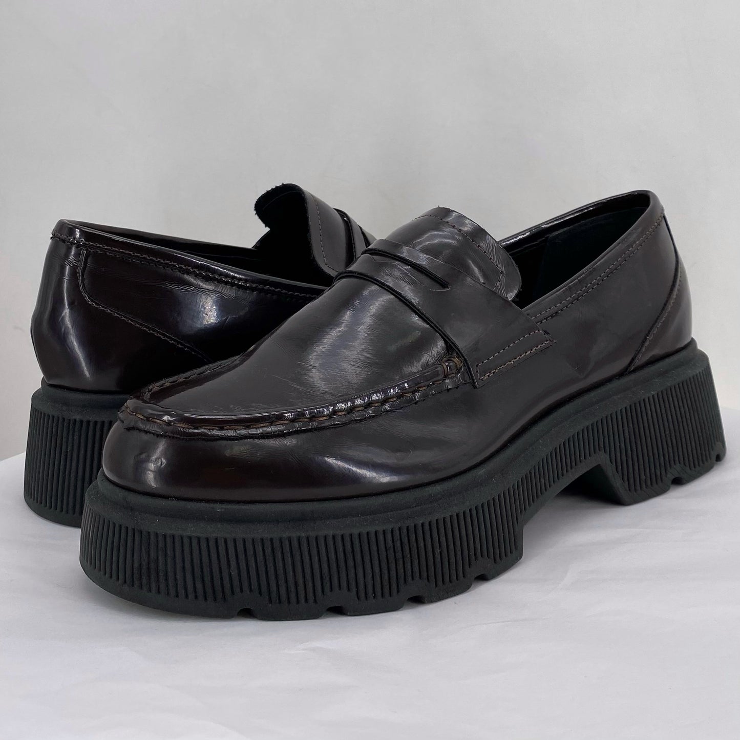 DARK BROWN W Shoe Size 8 KENNETH COLE Loafer
