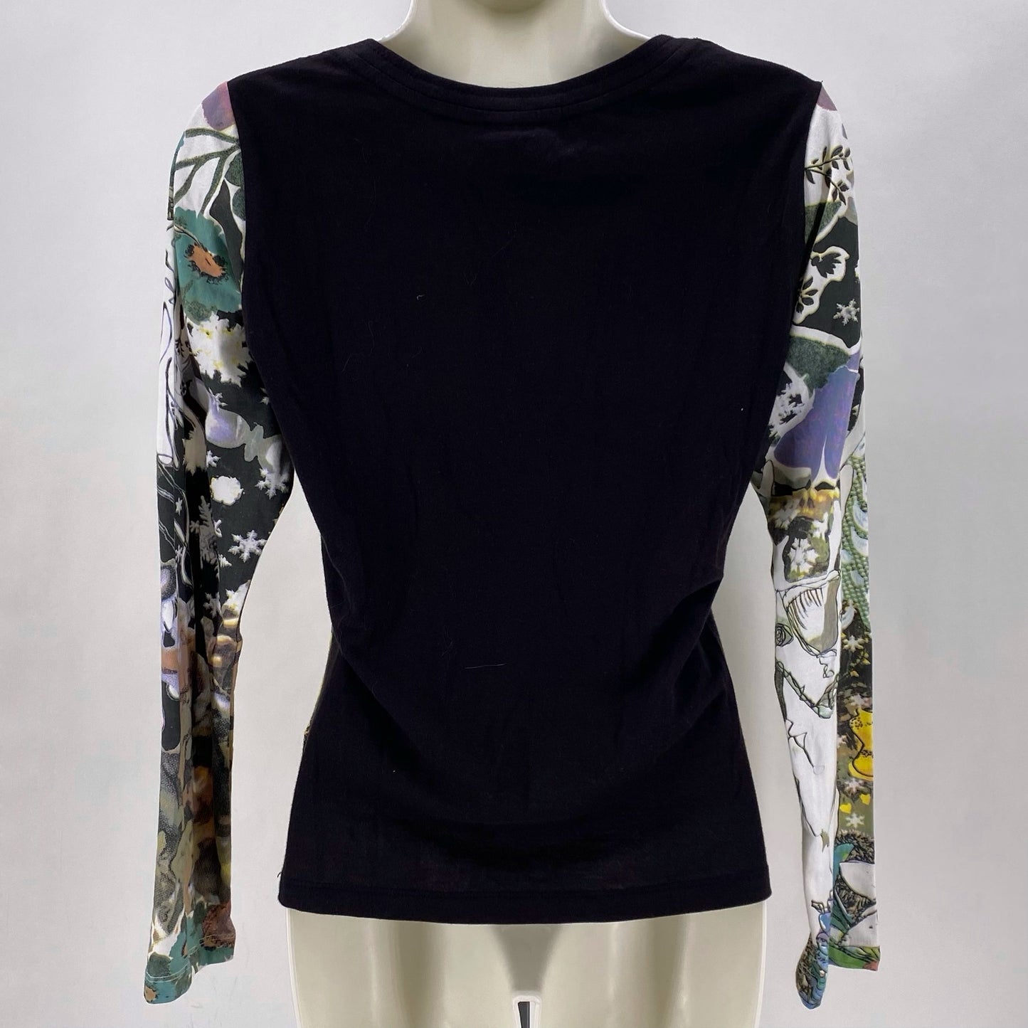 Size S OILILY Shirt