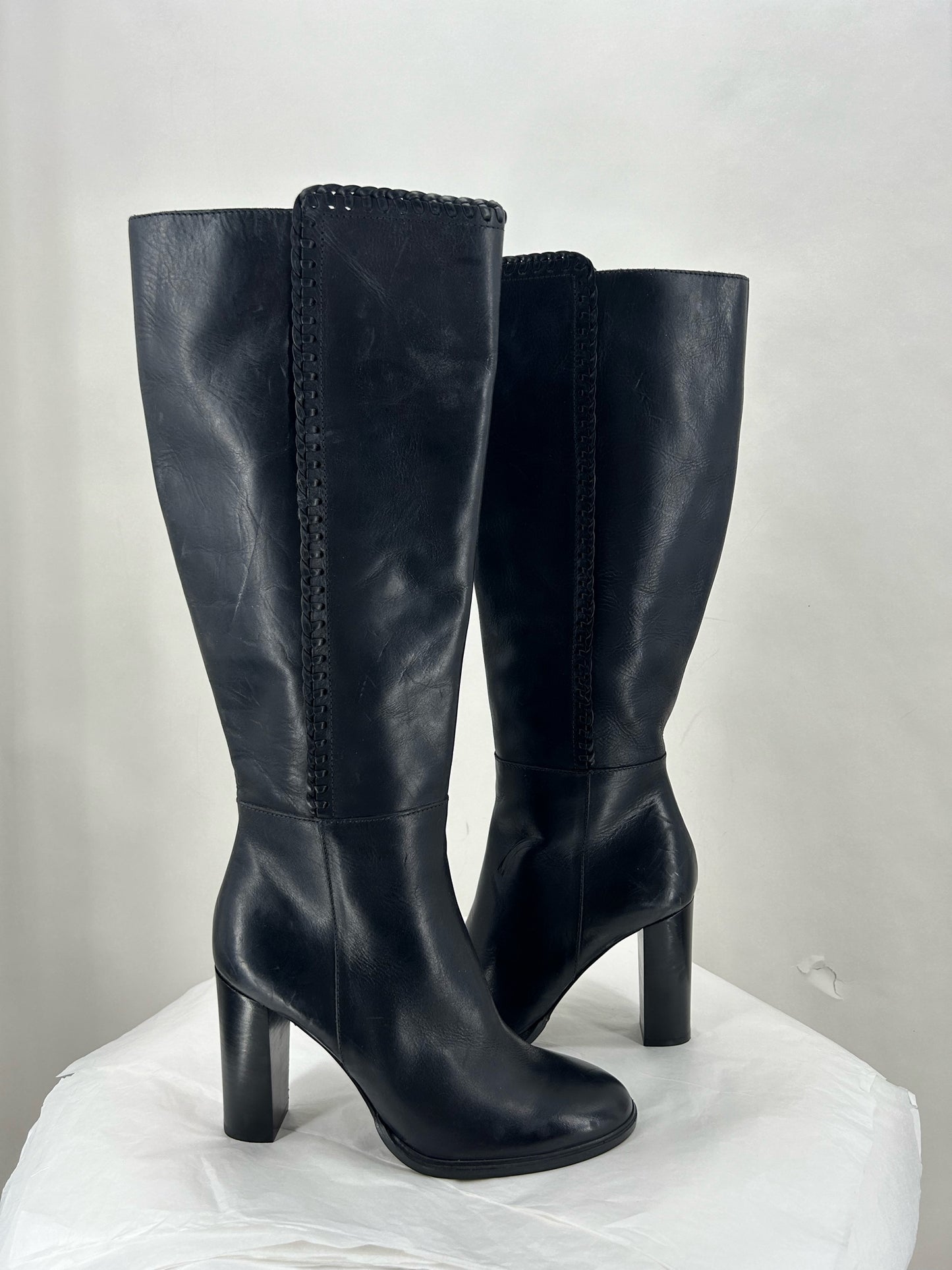 Black W Shoe Size 9 FRYE Boots