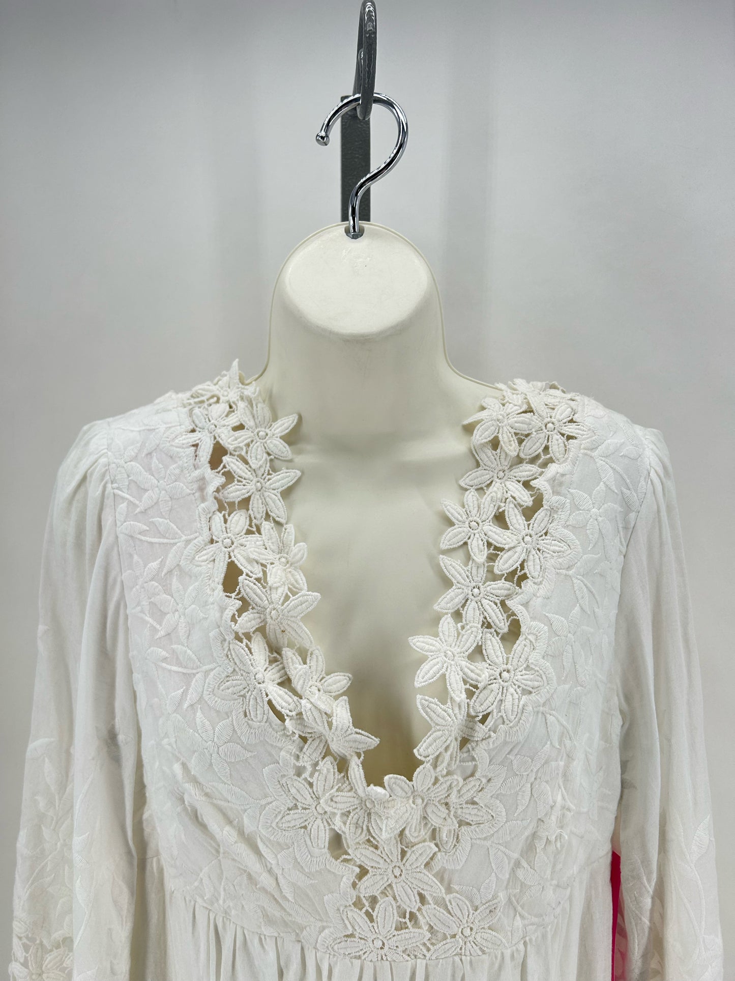 Size L Betsy Johnson Dress