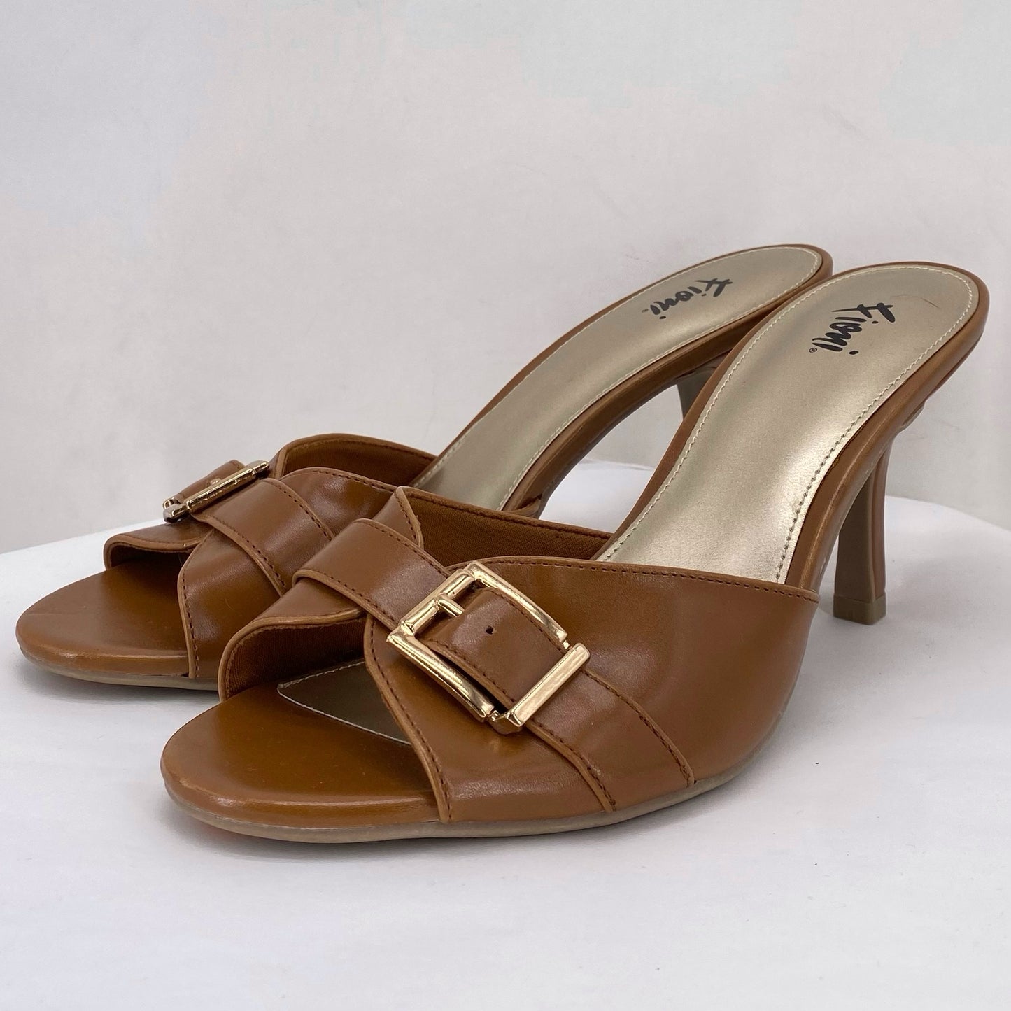 BROWN W Shoe Size 8.5 FIONI Heels