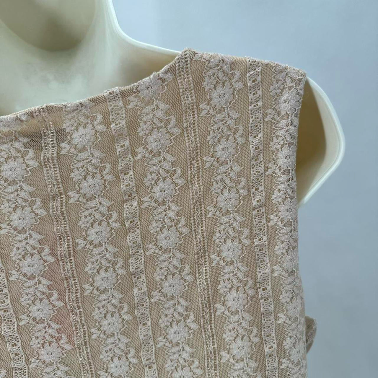 Size M J JILL Lace Shirt