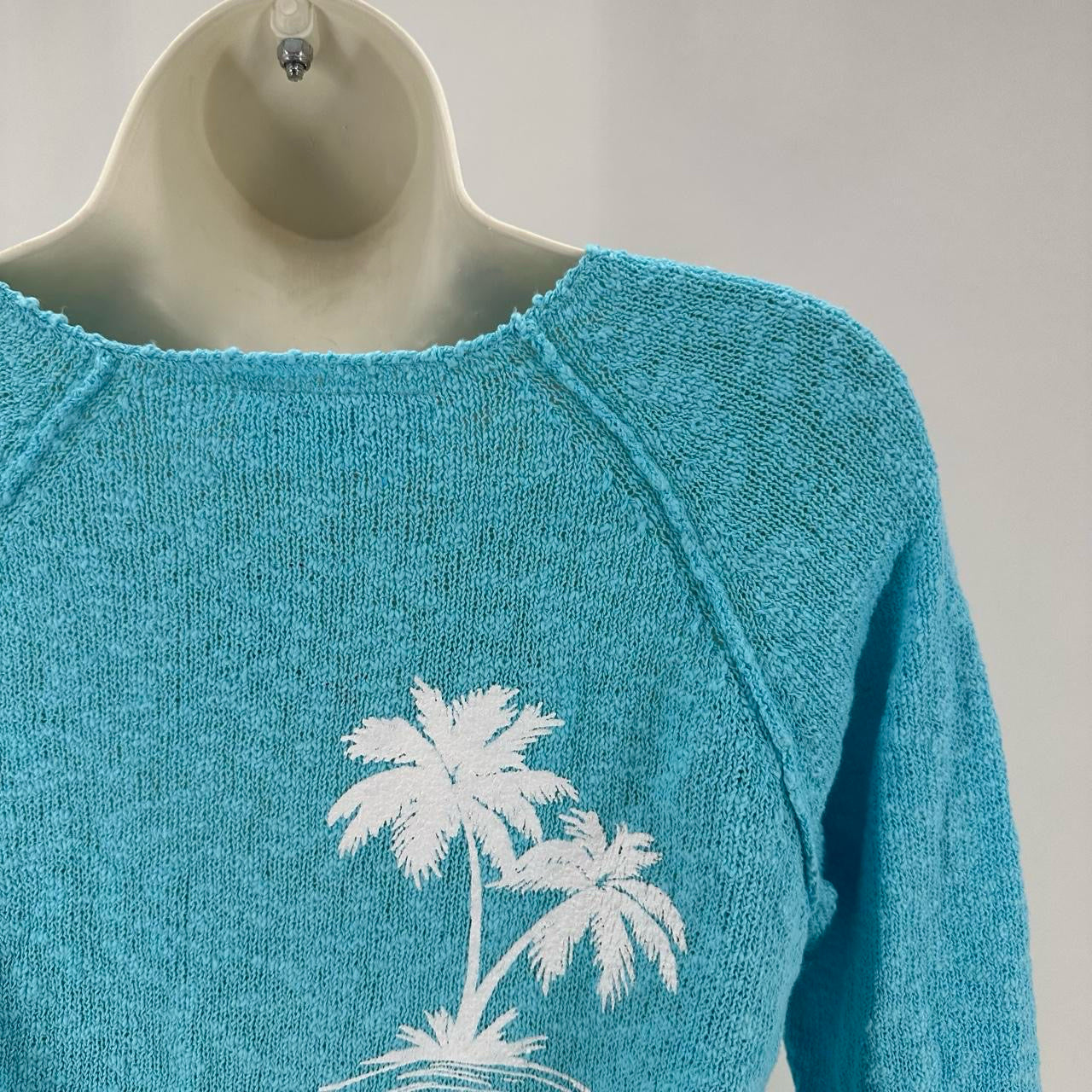 Size S VICTORIA PALM TREES Shirt