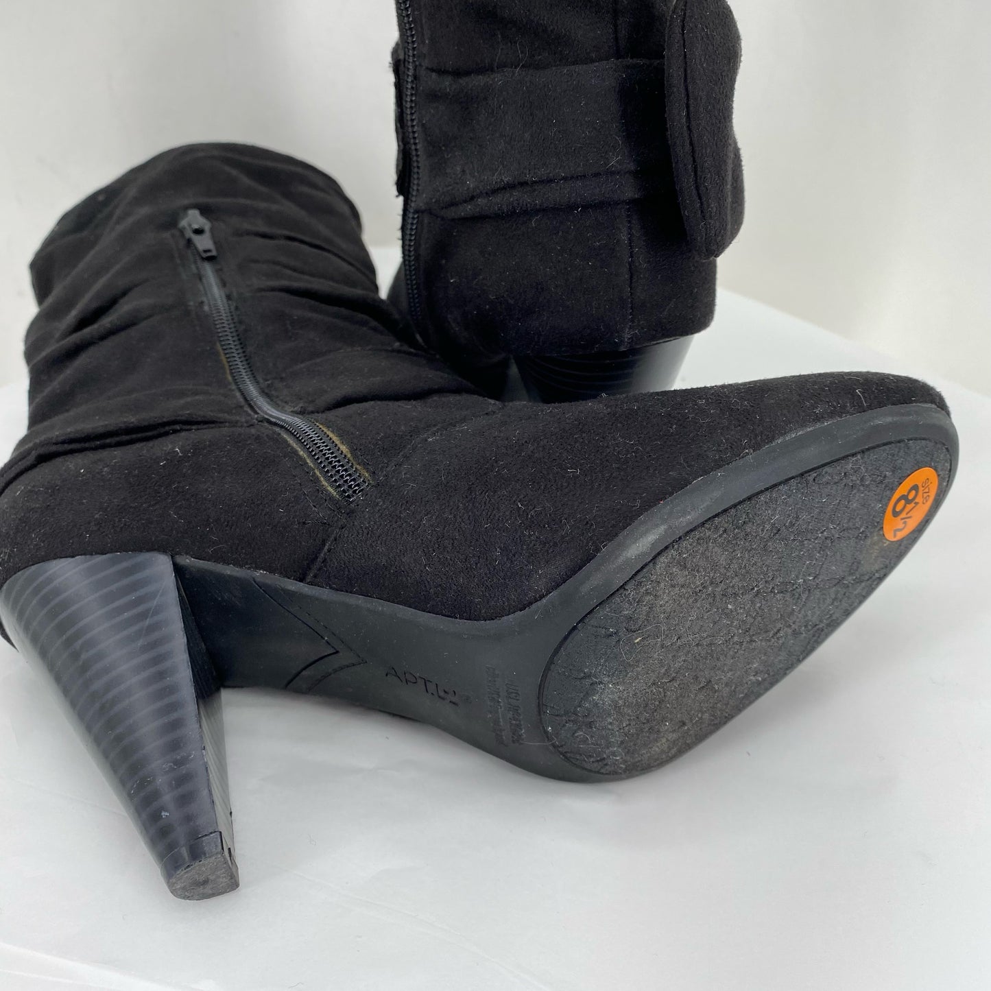 Black W Shoe Size 8.5 APT 9 Boots