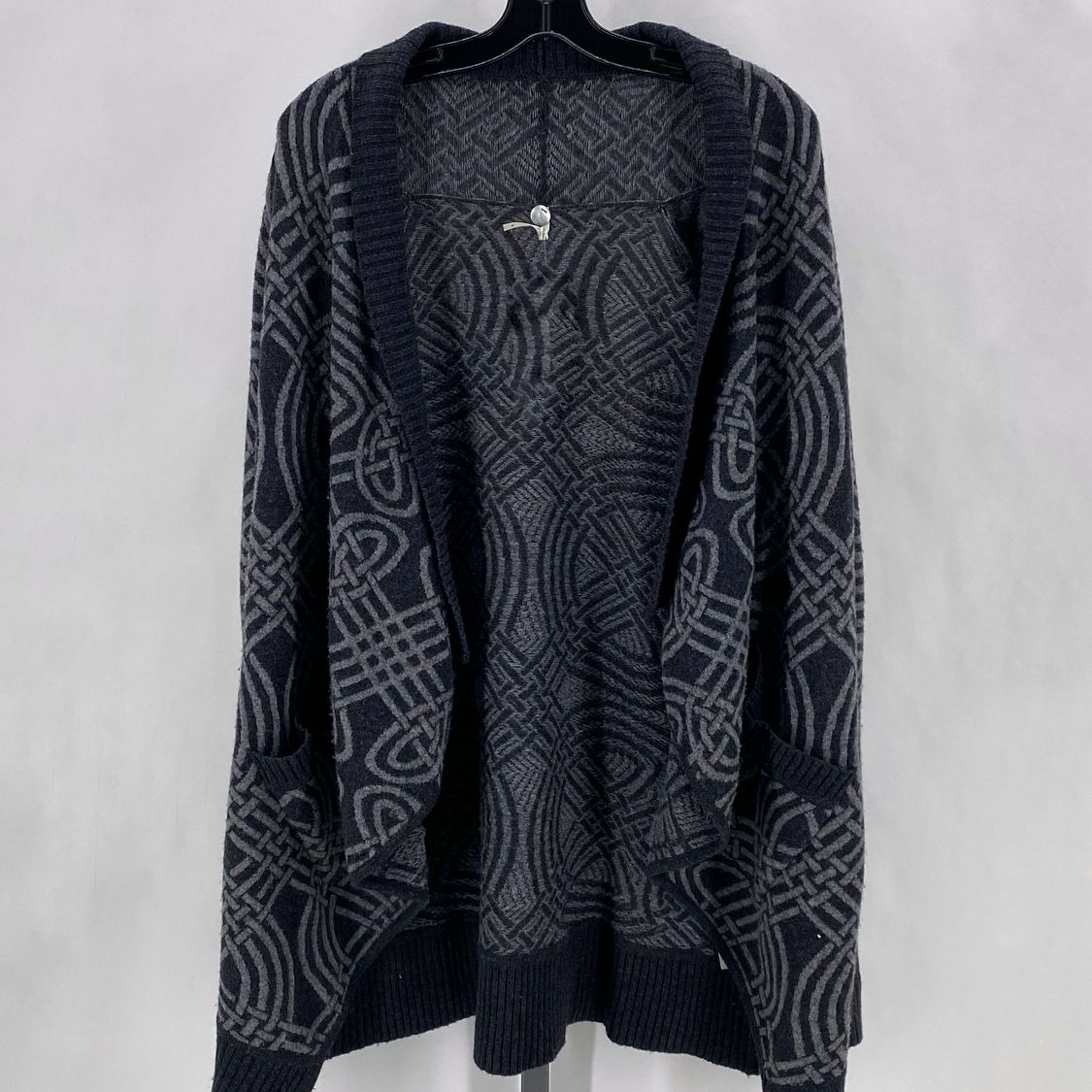 Size M MARGARET O'LEARY Cardigan