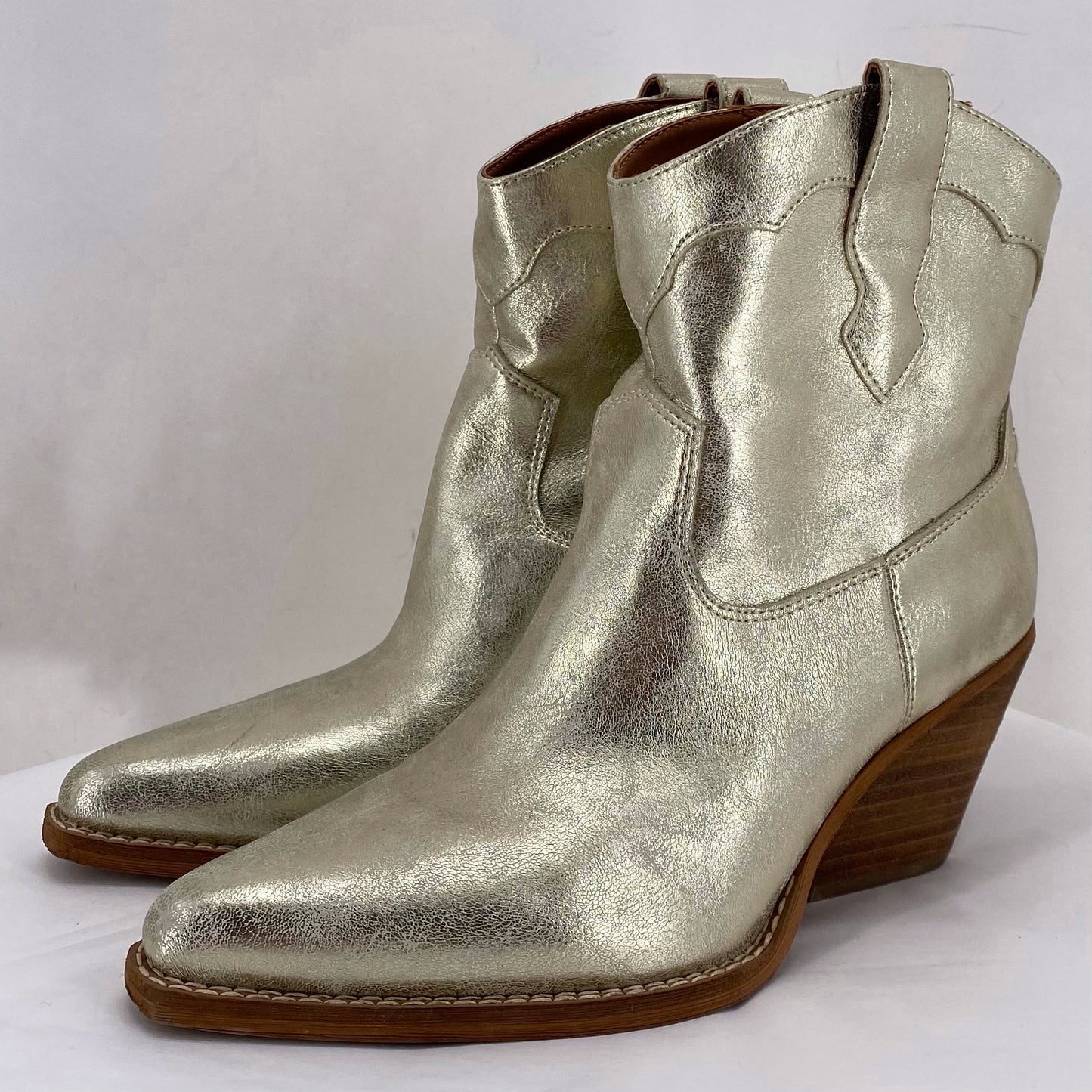 GOLD W Shoe Size 8 ZODIAC Boots