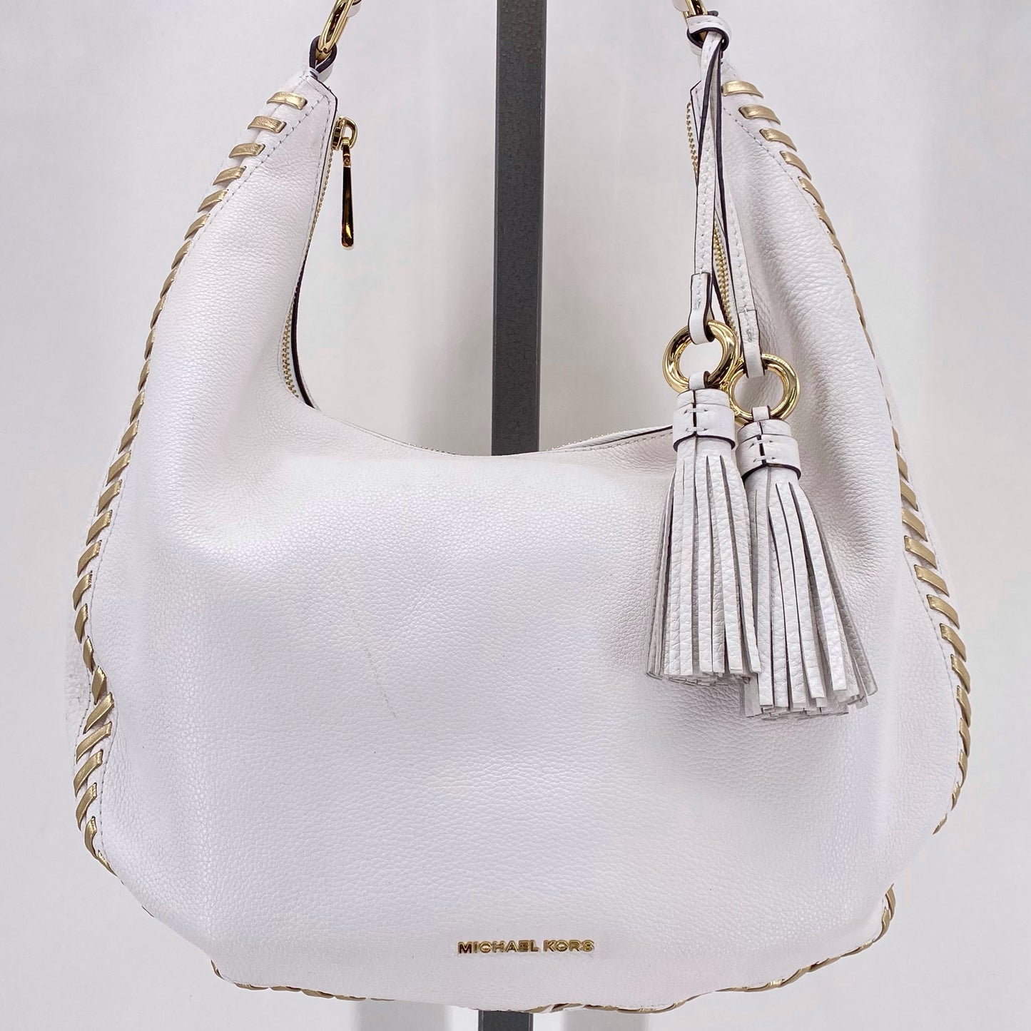 White MICHAEL KORS Leather Shoulder Bag