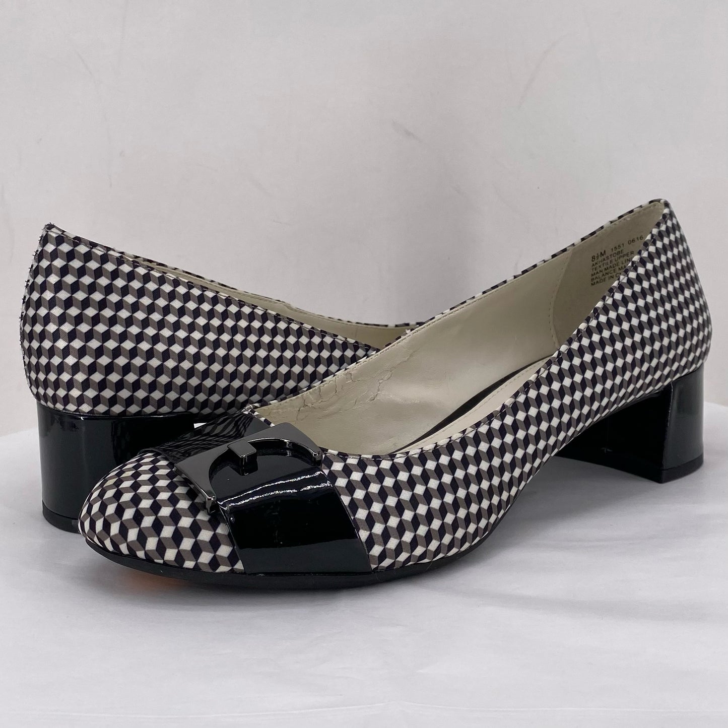 BLACK/WHITE W Shoe Size 8.5 ANNE KLEIN Pumps