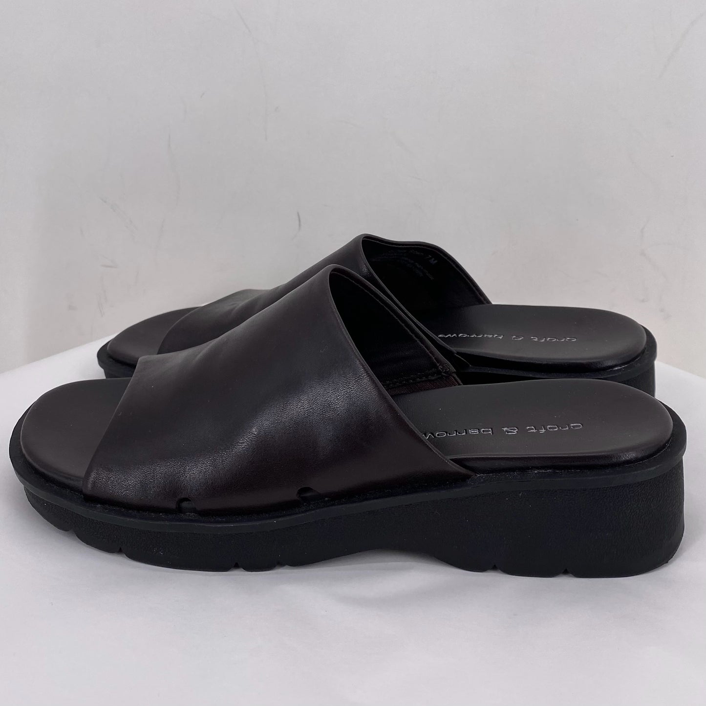 CHOCOLATE W Shoe Size 7 CROFT & BARROW Sandals