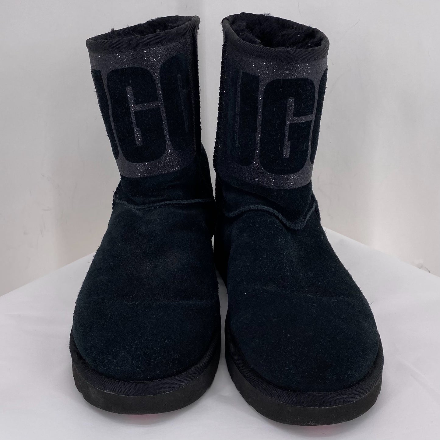 Black W Shoe Size 9 UGG Boots