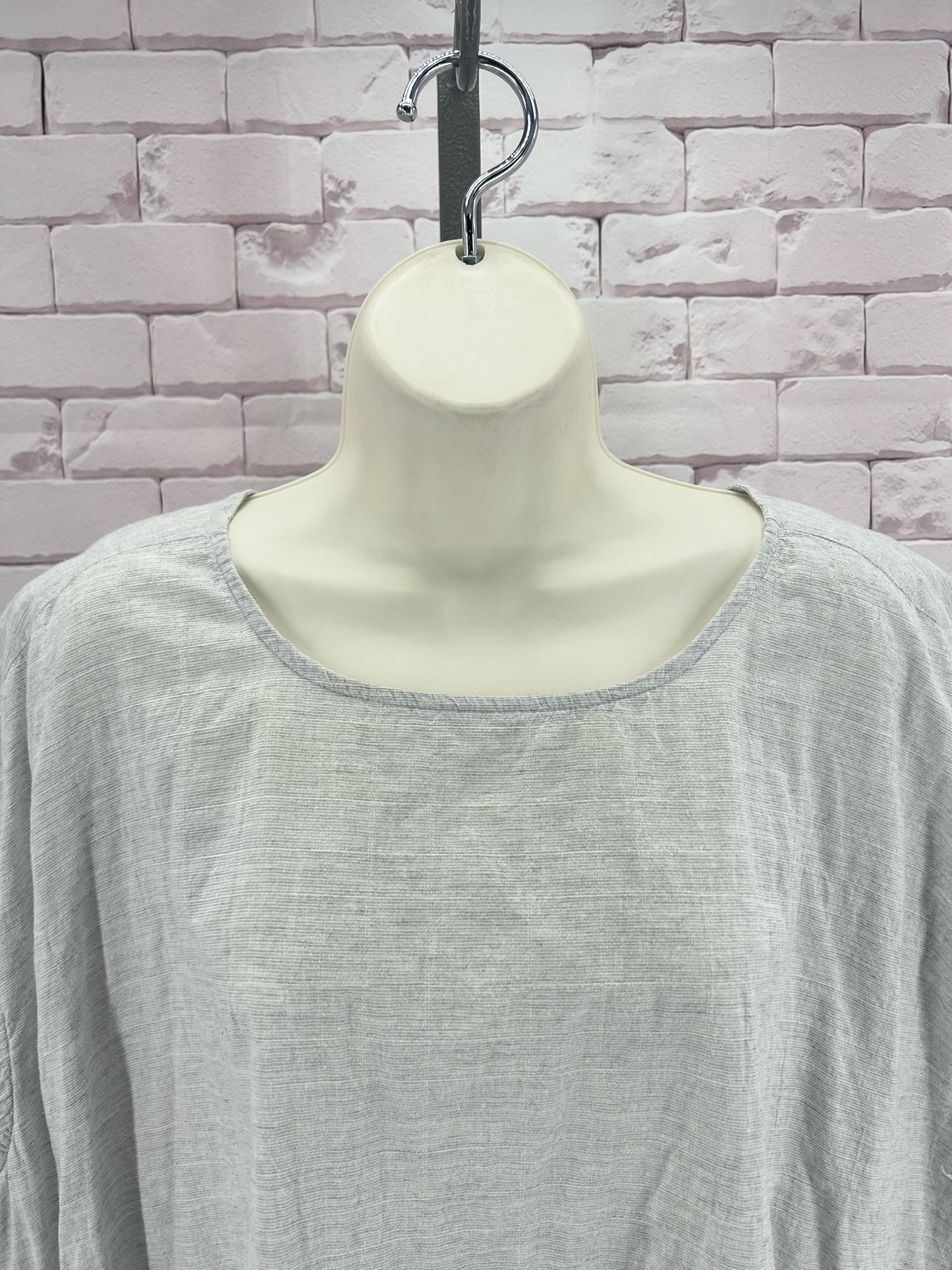 Size S MOYURU Dress