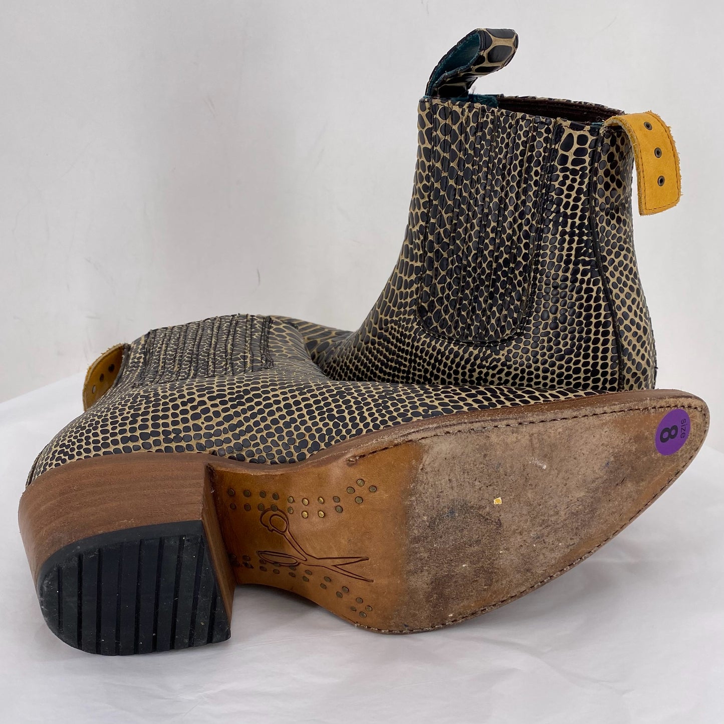 BROWN W Shoe Size 8 Boots