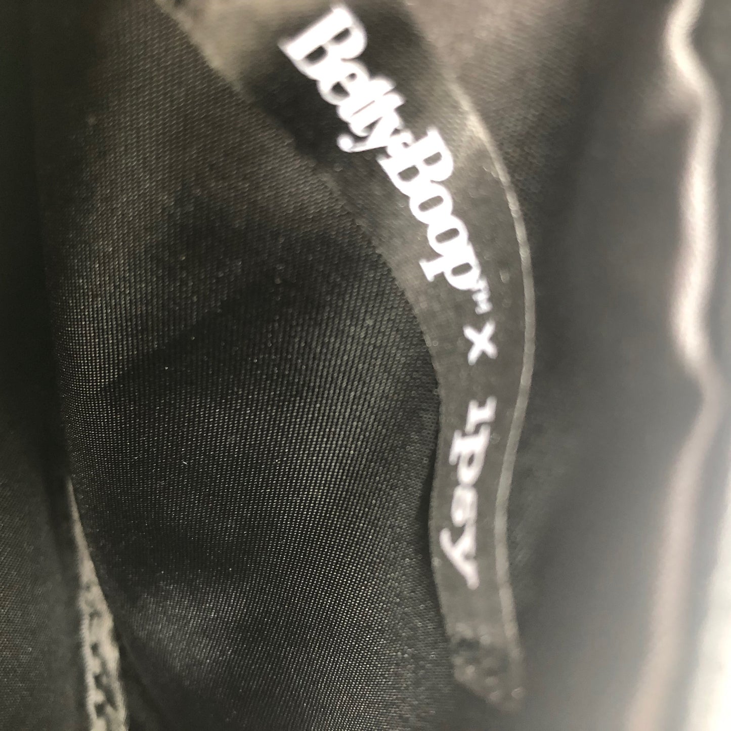 BETTY BOOP Pink Sequined Make-up case