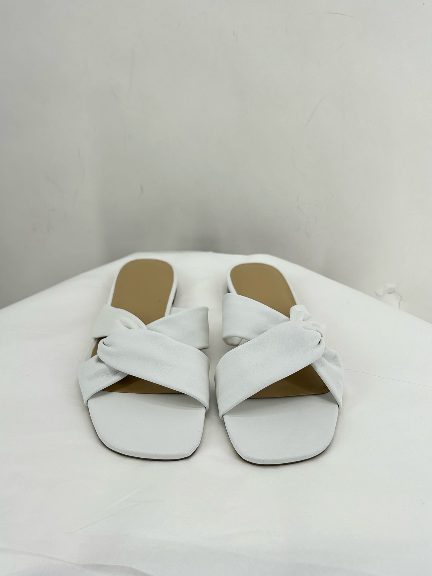 White W Shoe Size 10 TALBOTS Sandals