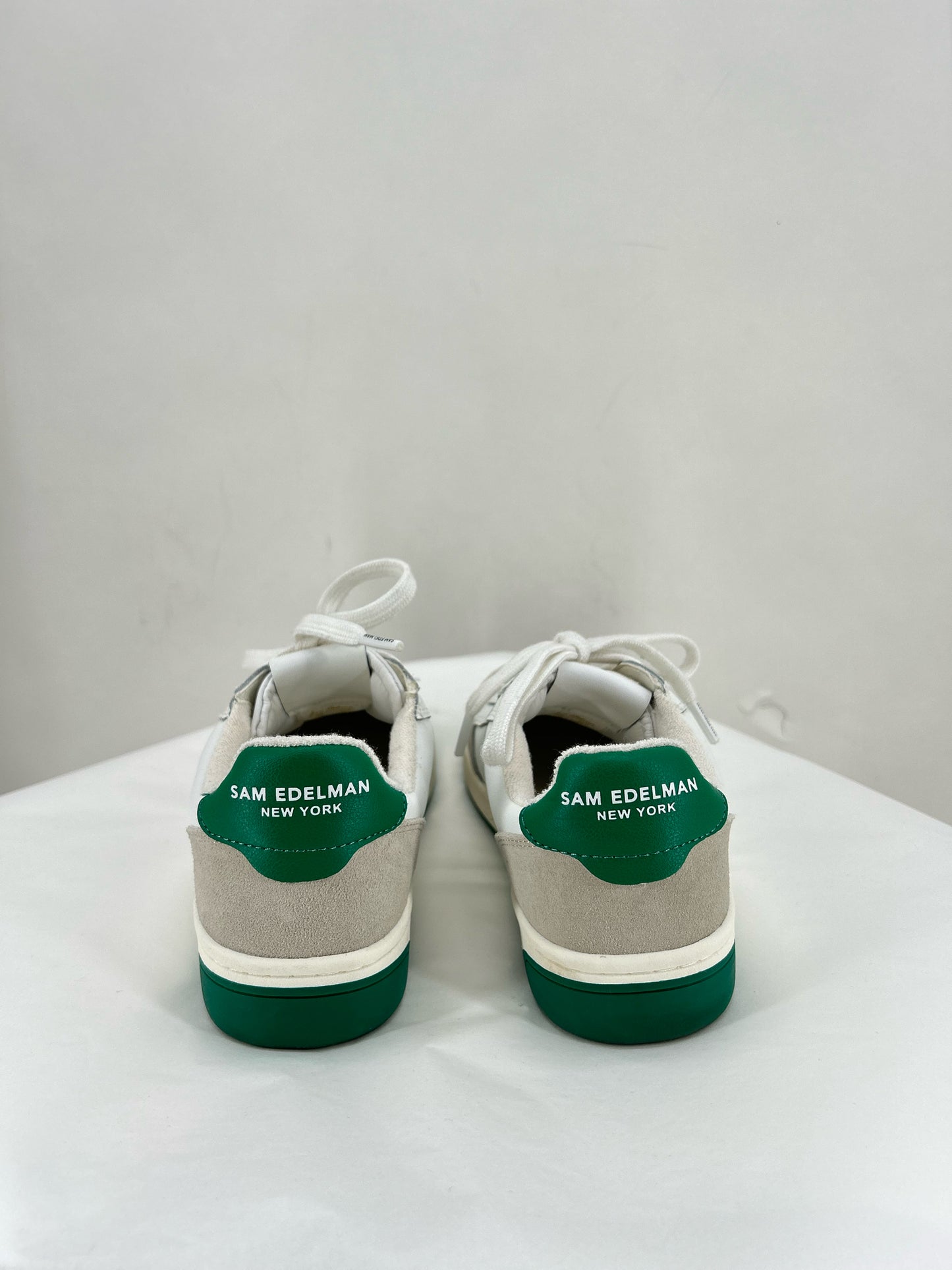 White W Shoe Size 8 SAM EDDELMAN Sneakers