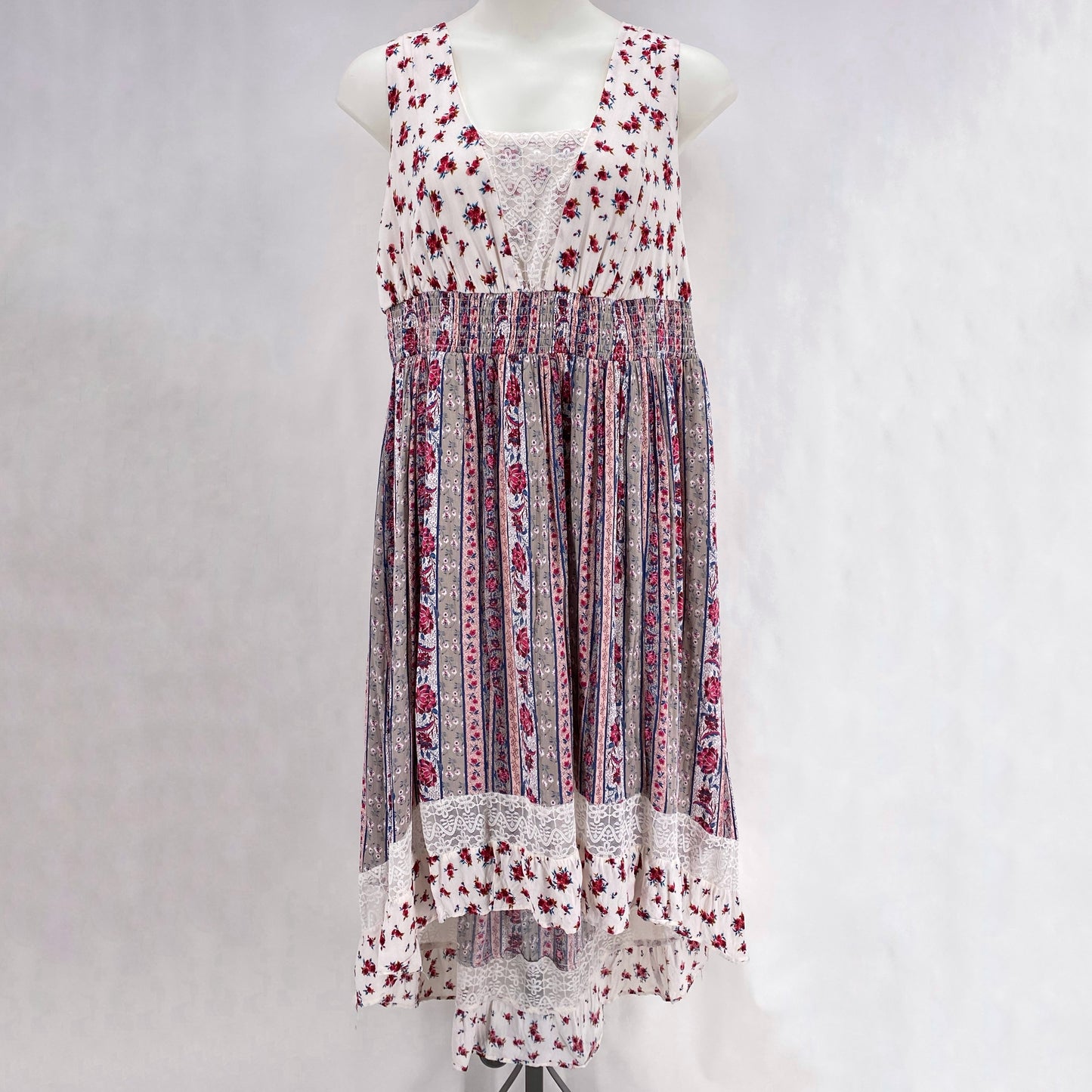 Size 3 TORRID FLOWERS Dress