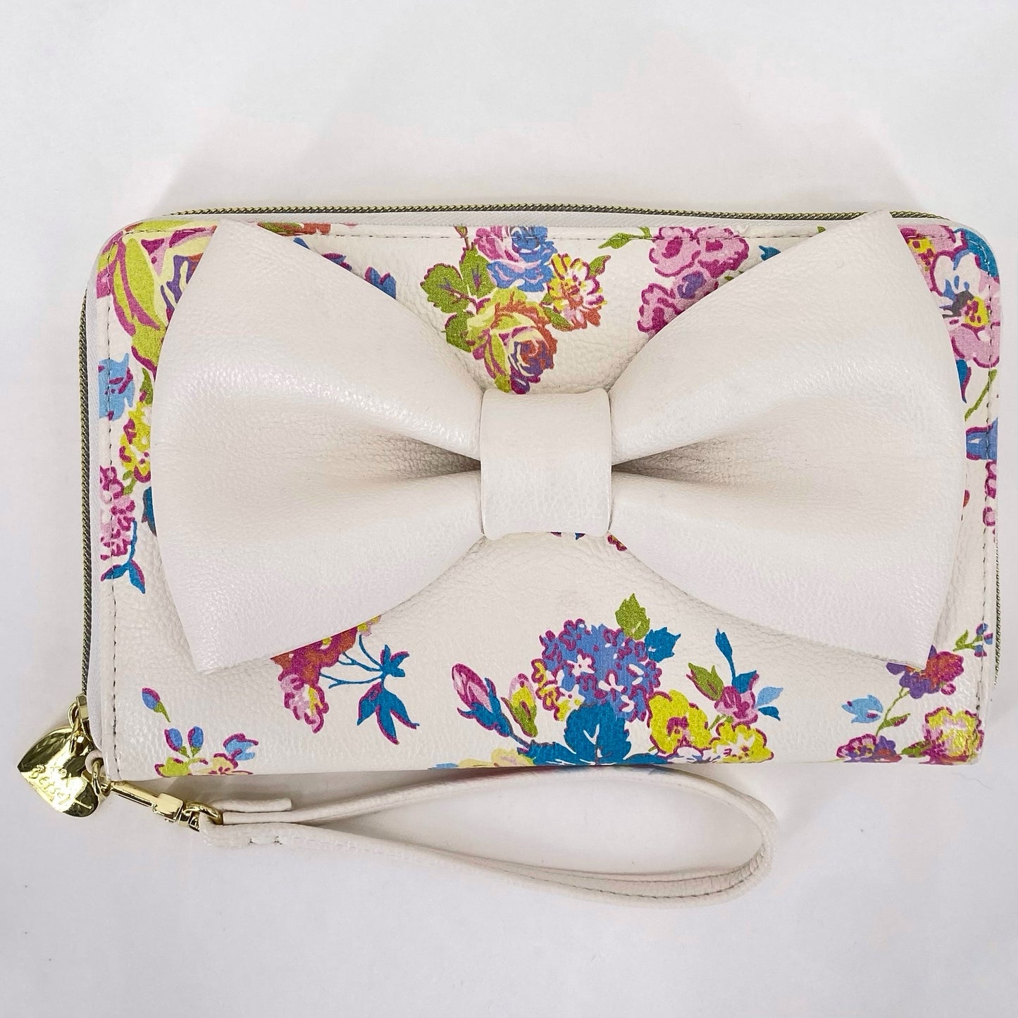 White Betsy Johnson Wristlet