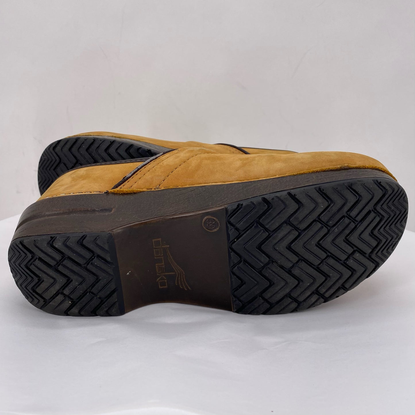 Camel W Shoe Size 39 DANSKO Clog