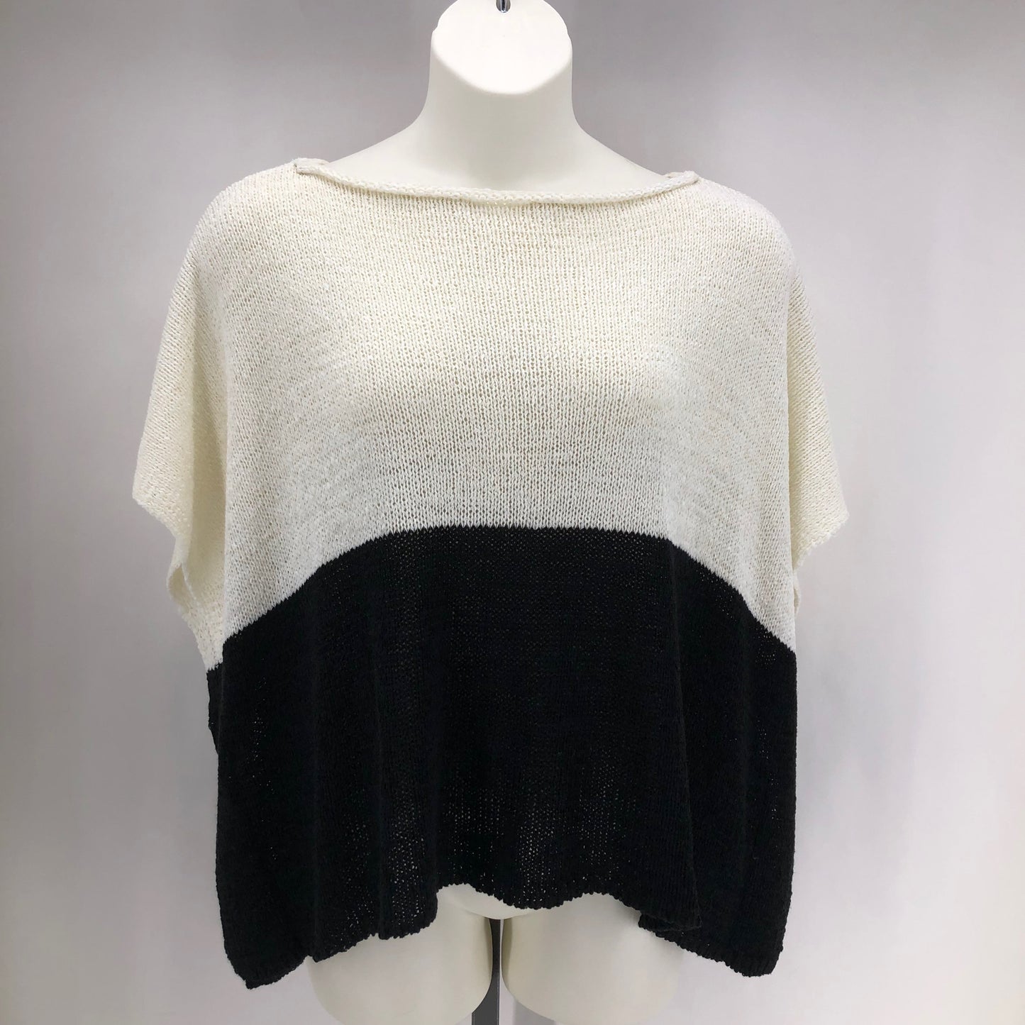 Size L/XL CHICO'S Knit Sweater