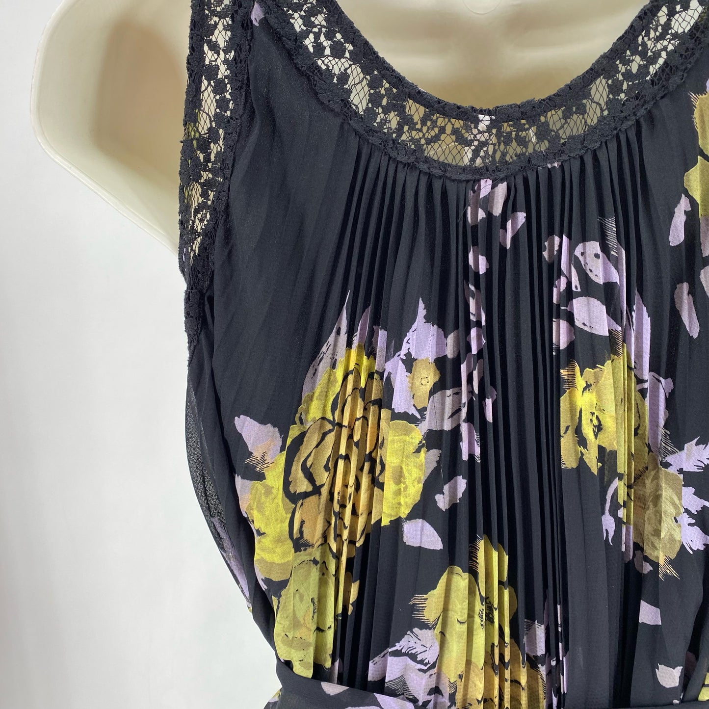 Size S FREE PEOPLE FLOWERS Dress
