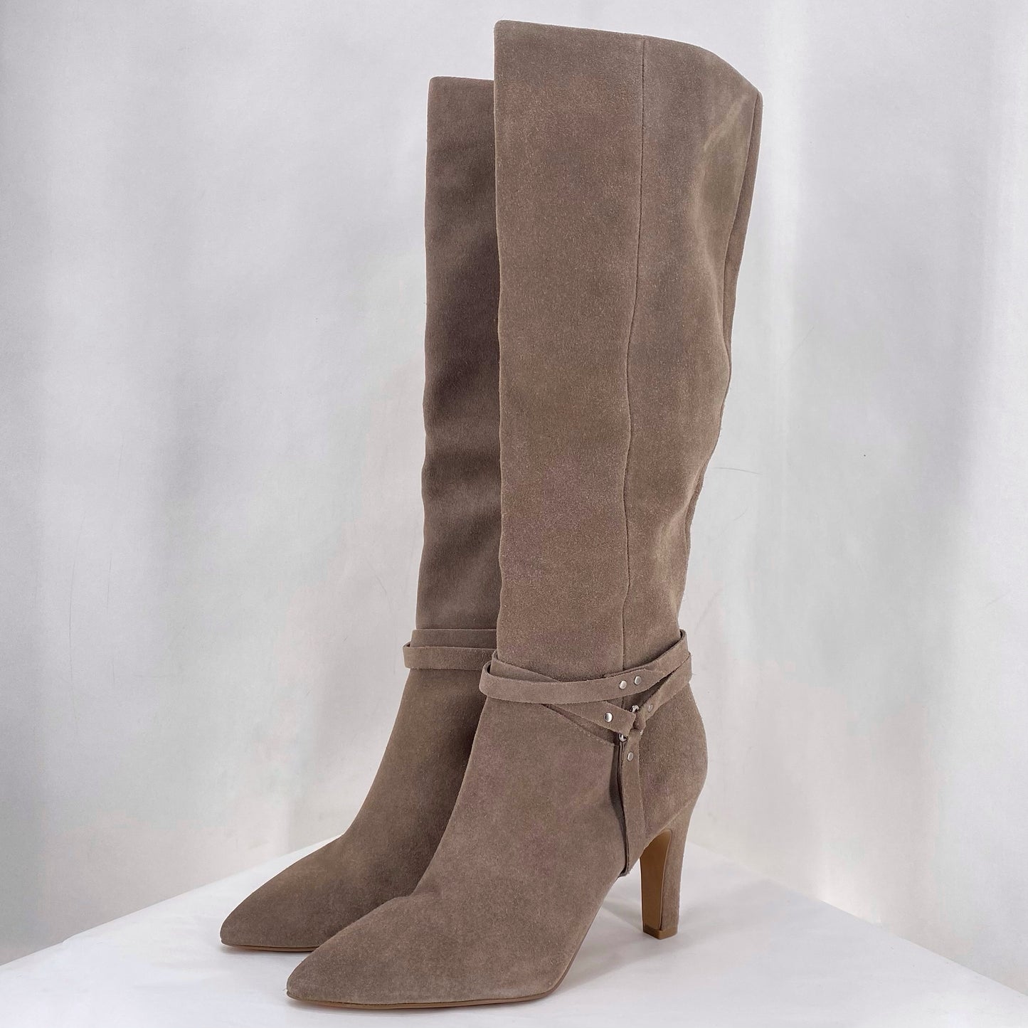 Taupe W Shoe Size 8.5 VINCE CAMUTO Boots