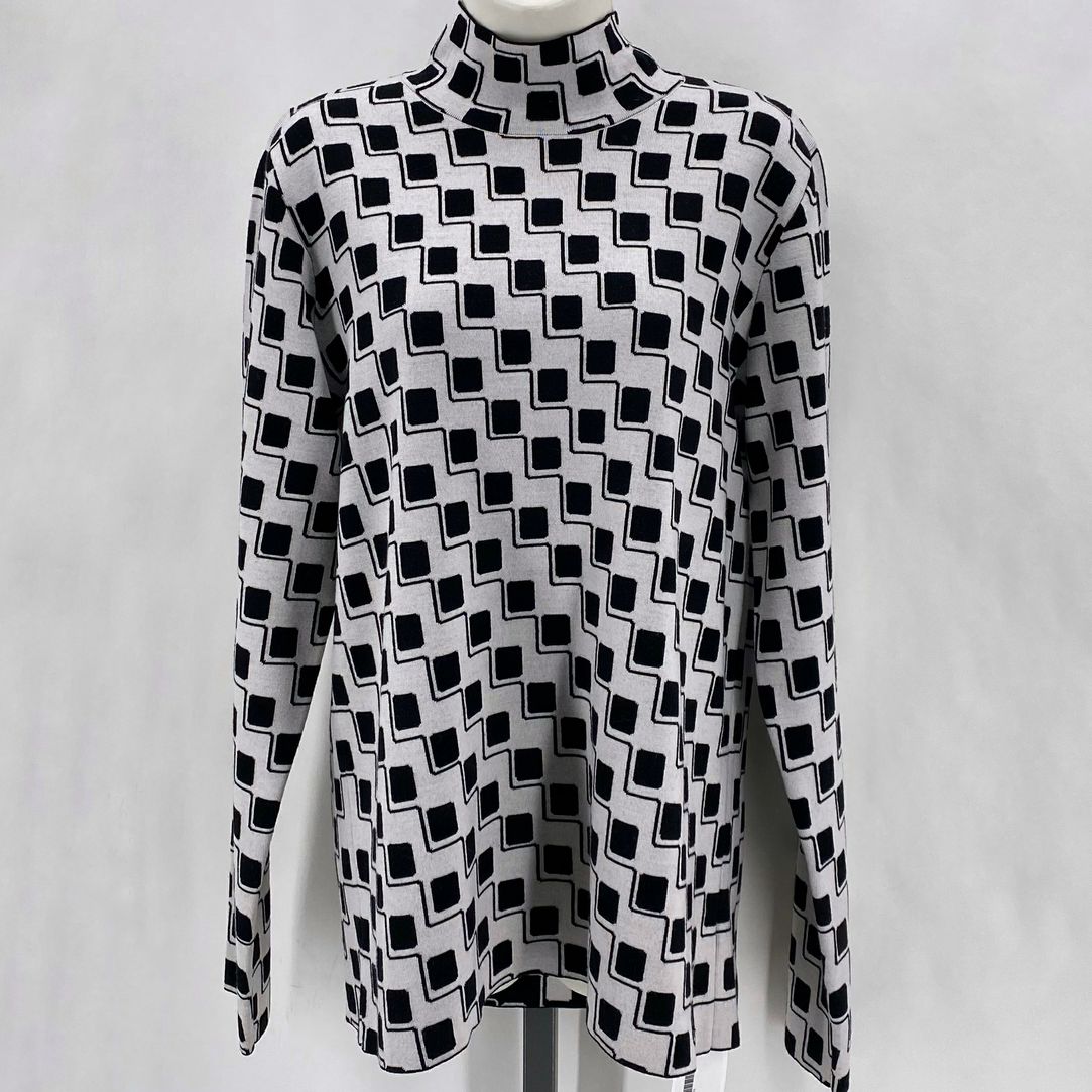 Size XL ST. JOHN SQUARES Sweater