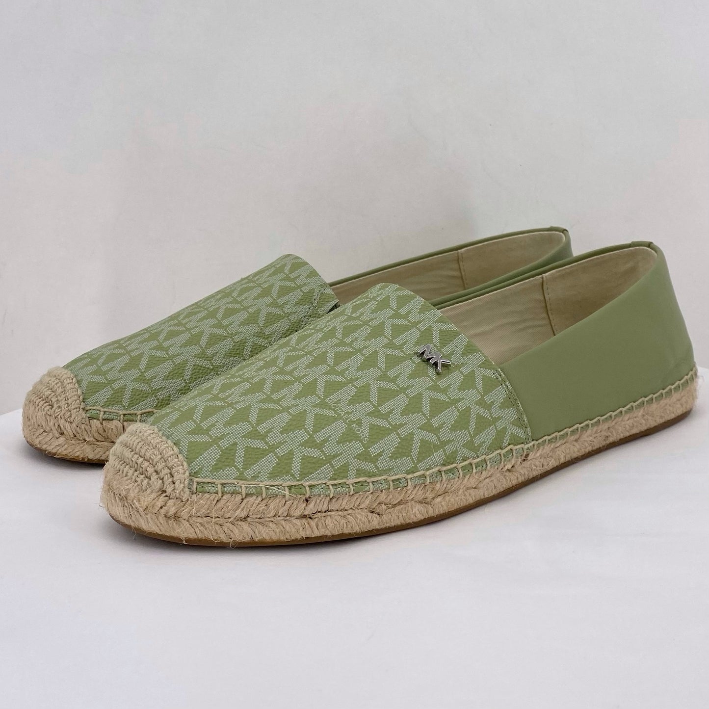 Sage. W Shoe Size 10 MICHAEL KORS Flats
