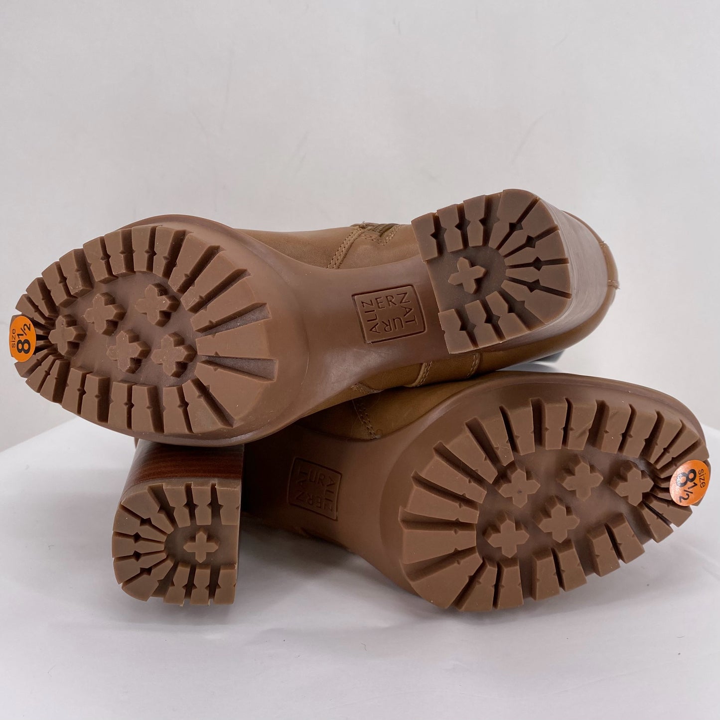 BROWN W Shoe Size 8.5 NATURALIZER Boots